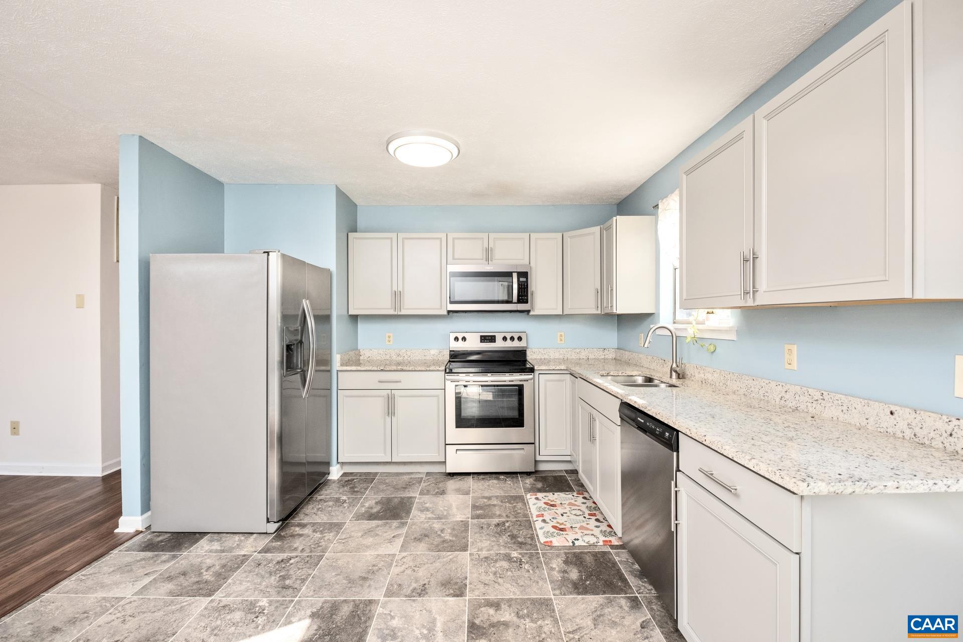 94 CIRCLE RD
