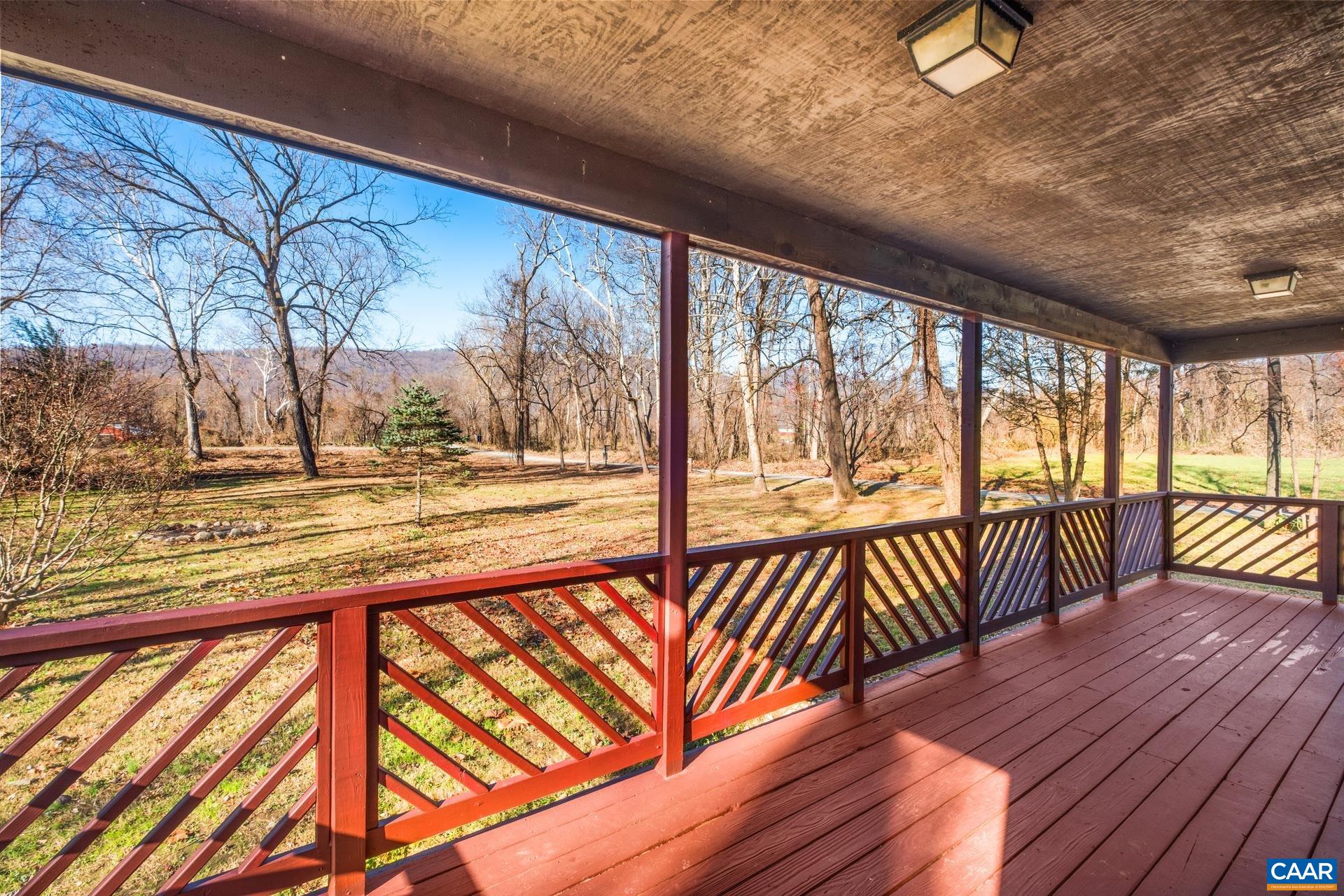 94 CIRCLE RD