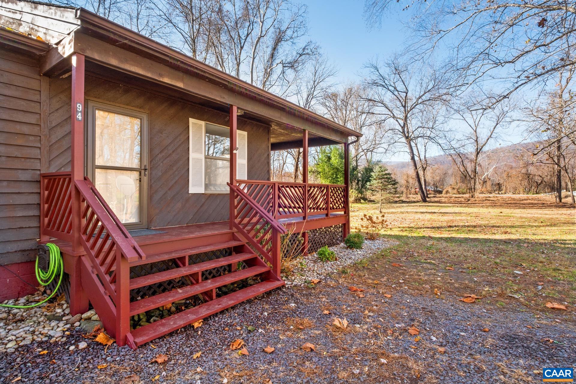 94 CIRCLE RD