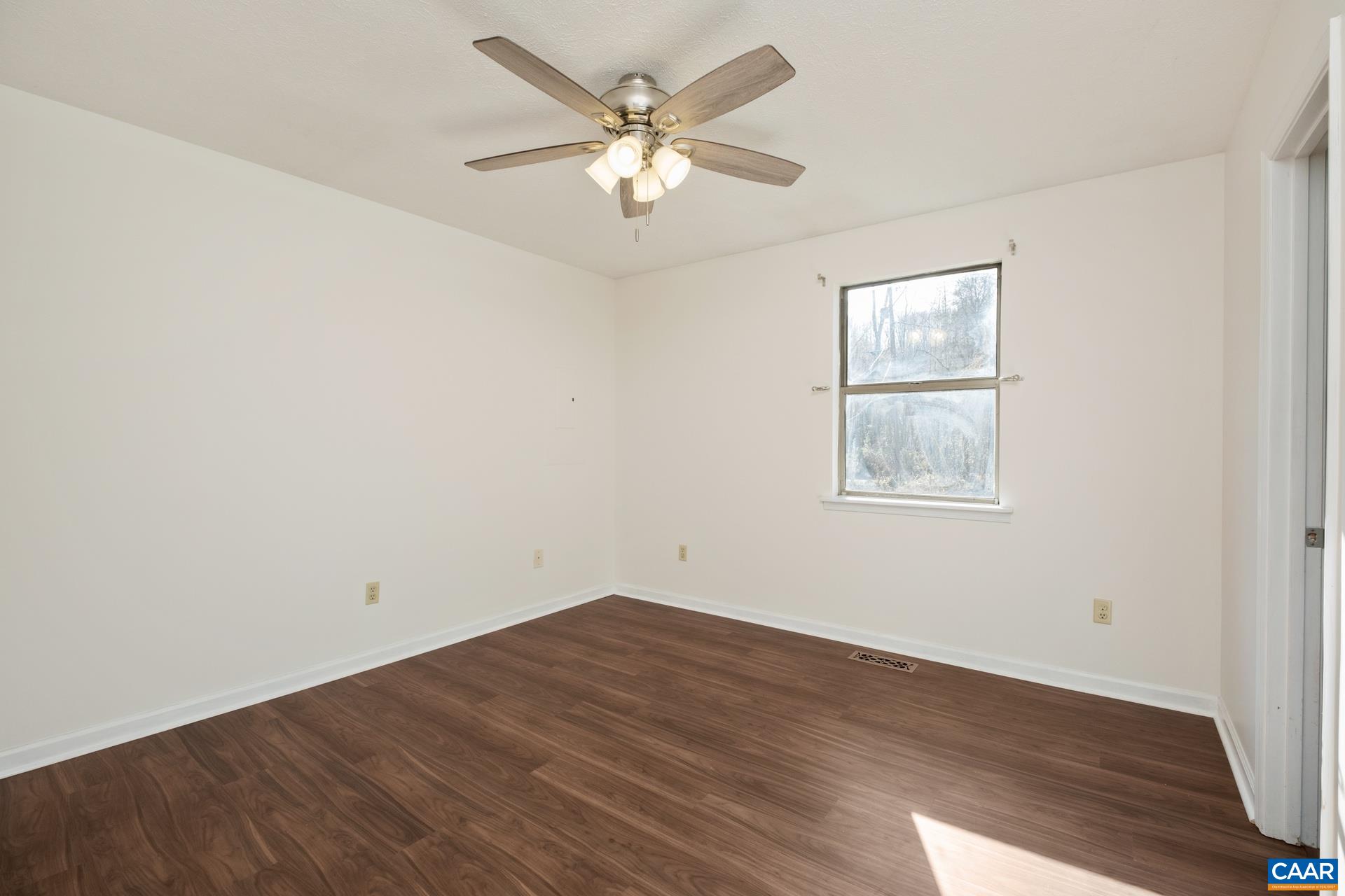 94 CIRCLE RD