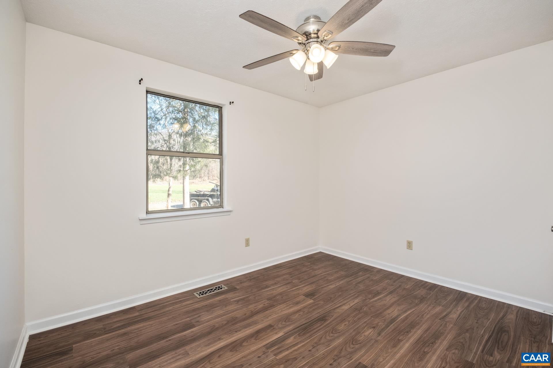 94 CIRCLE RD