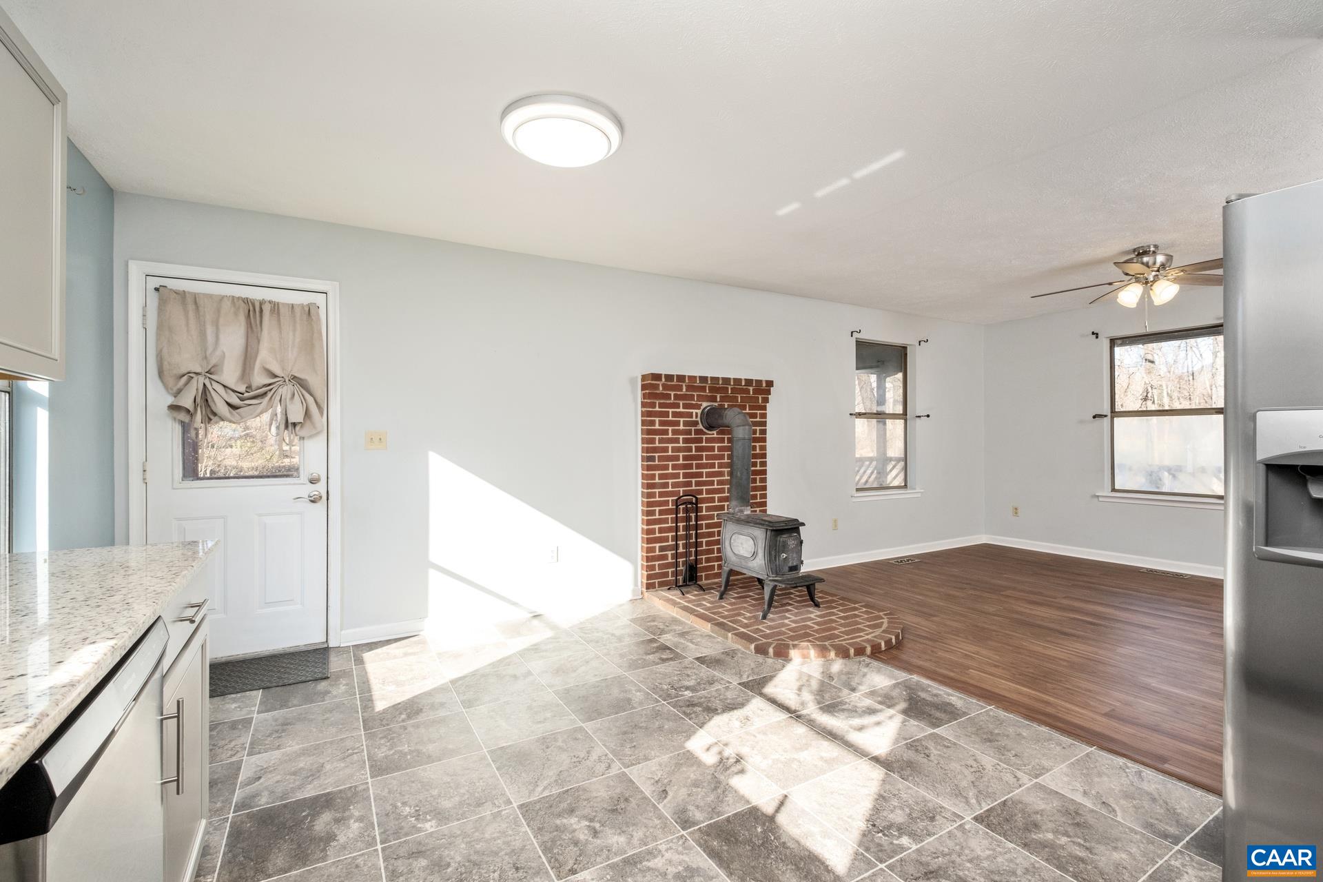 94 CIRCLE RD
