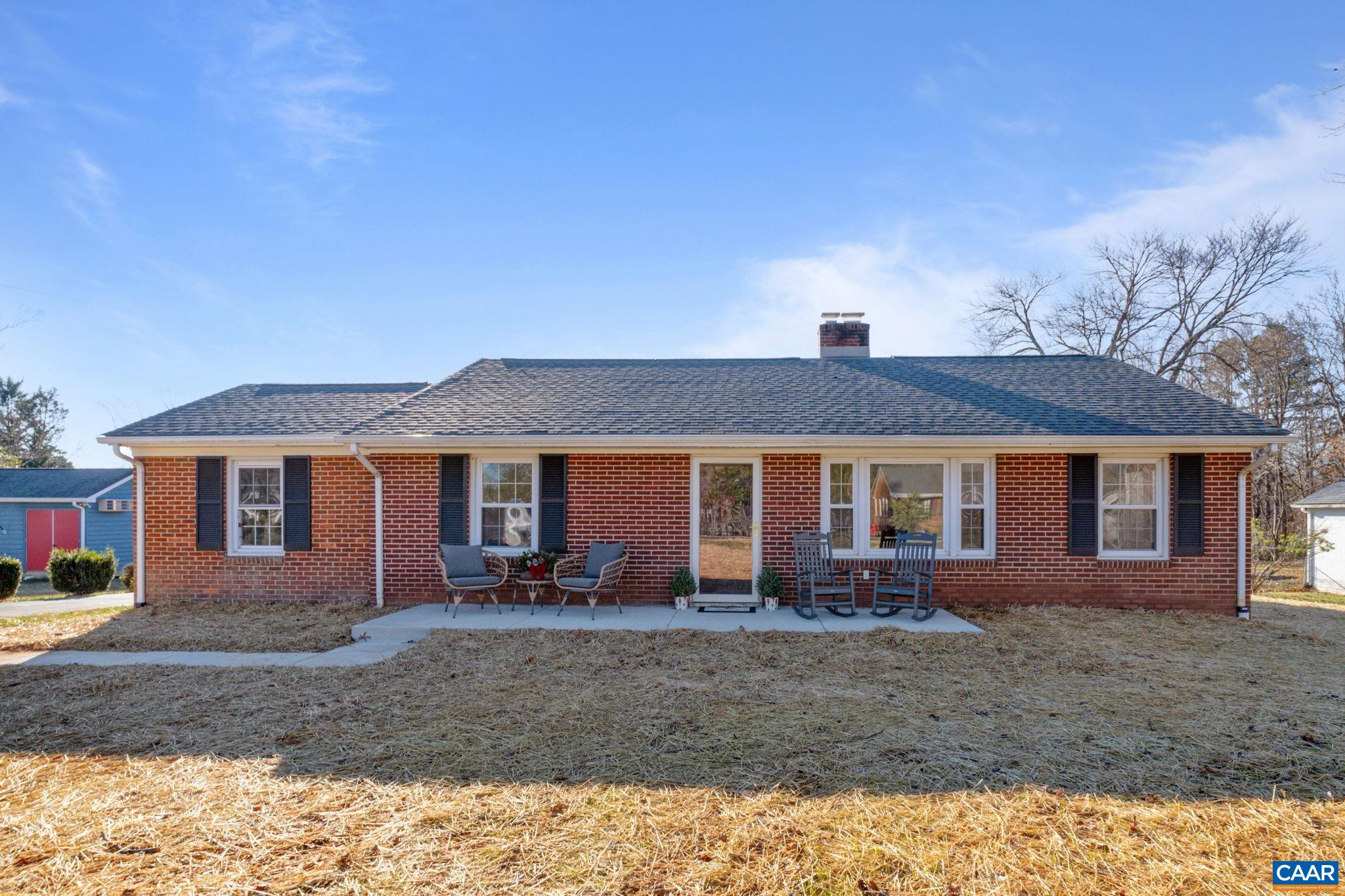 5737 LOCUST LN