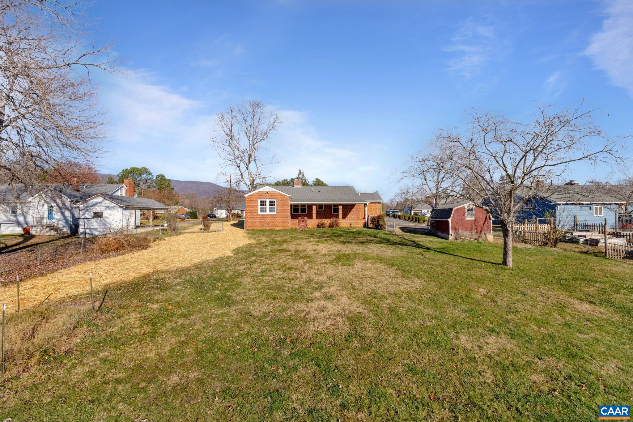 5737 LOCUST LN