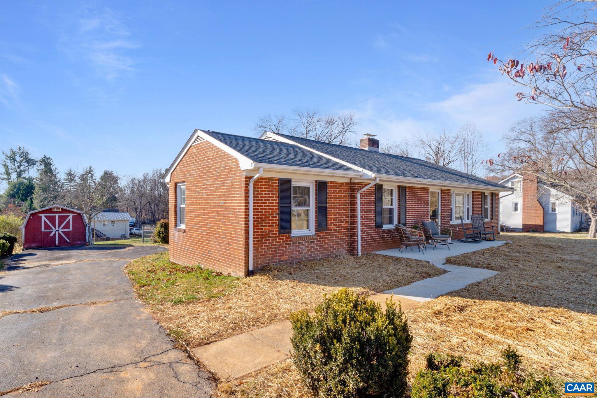 5737 LOCUST LN