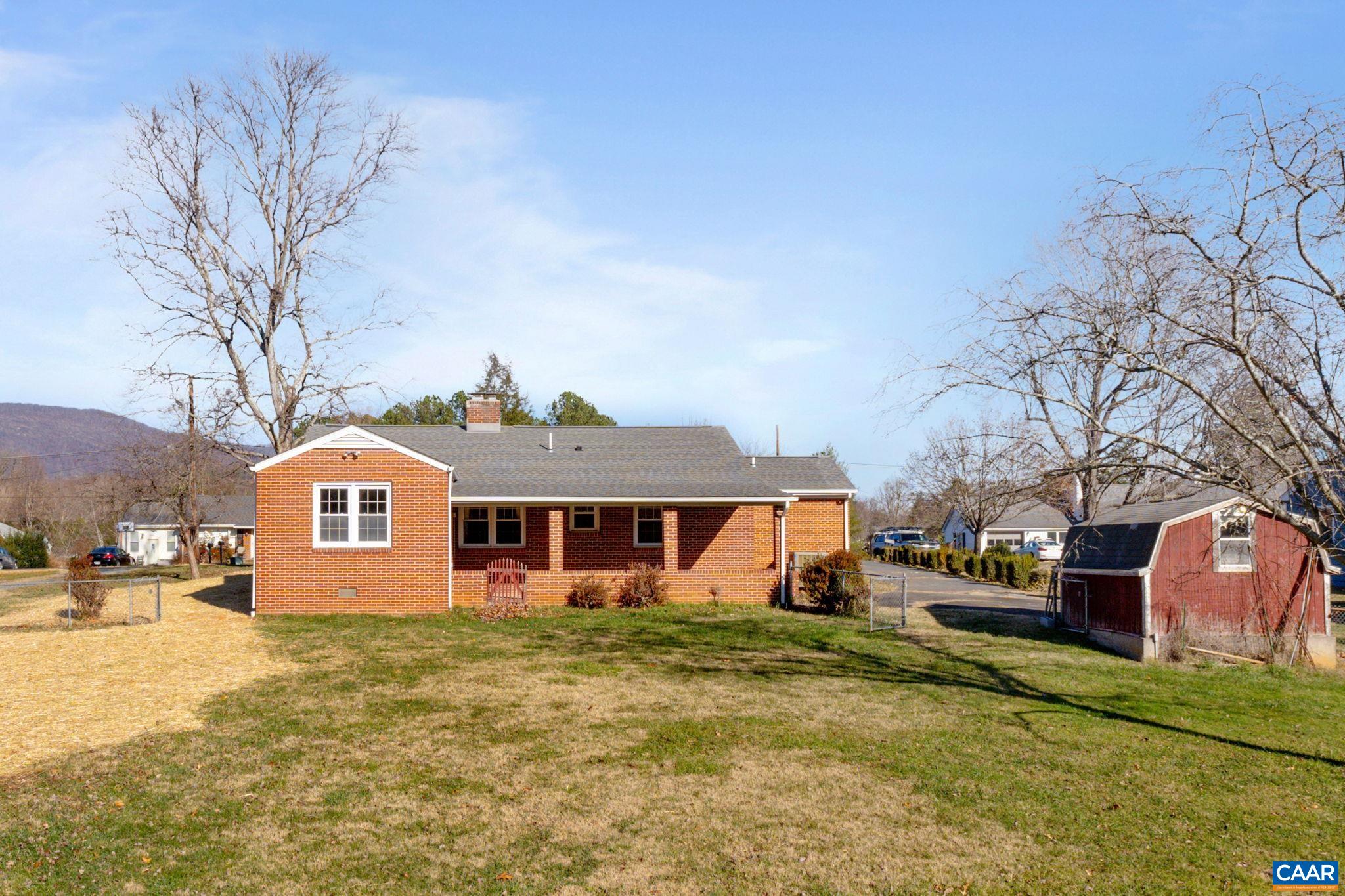 5737 LOCUST LN