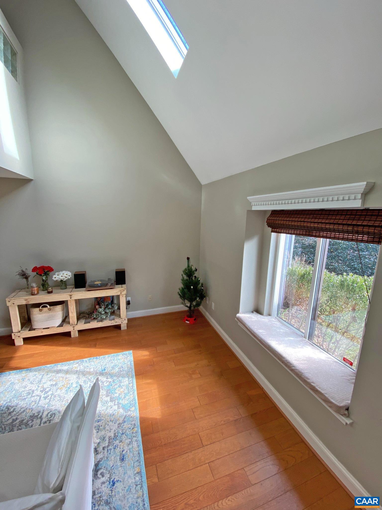 278 AUTUMN GROVE CT