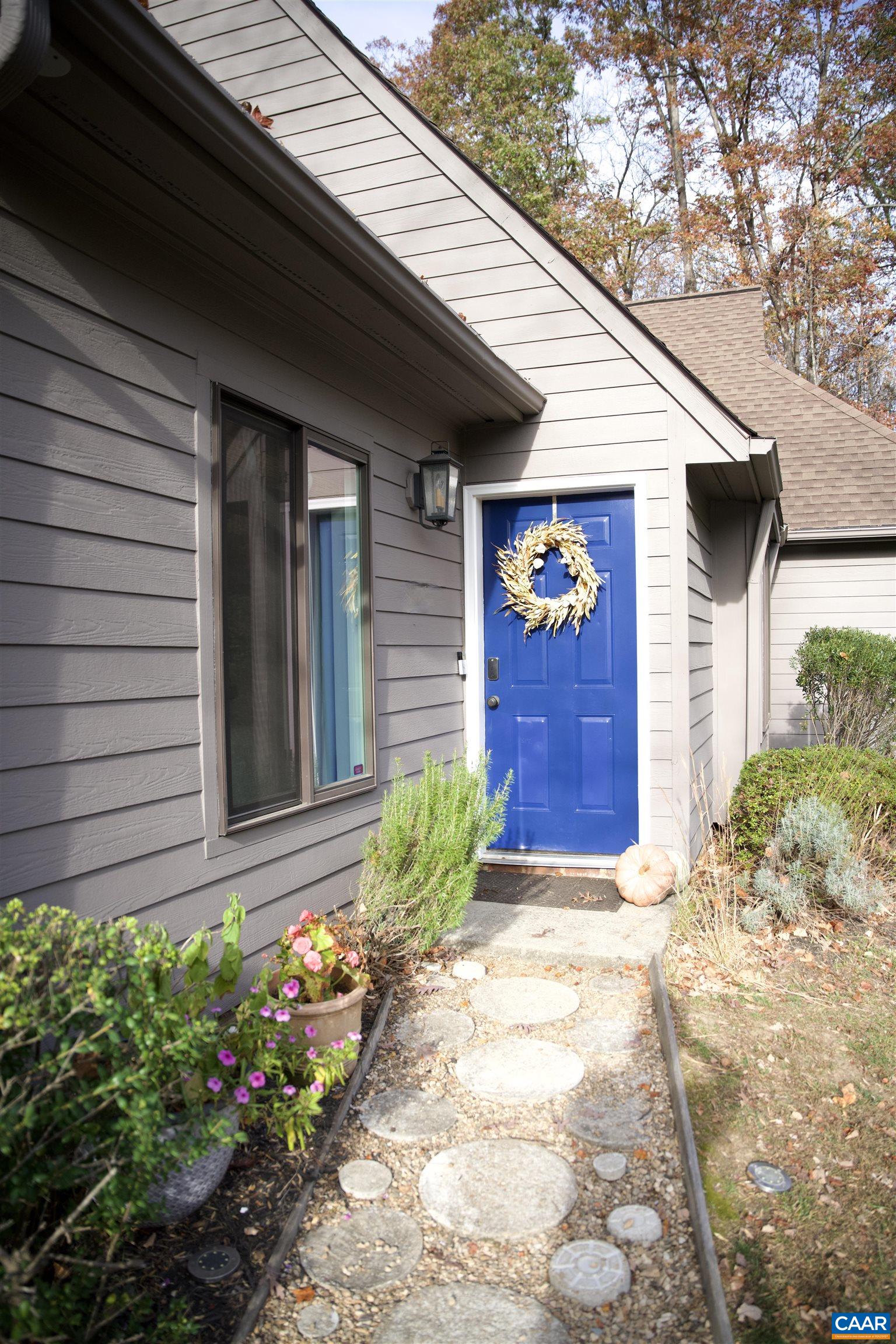 278 AUTUMN GROVE CT