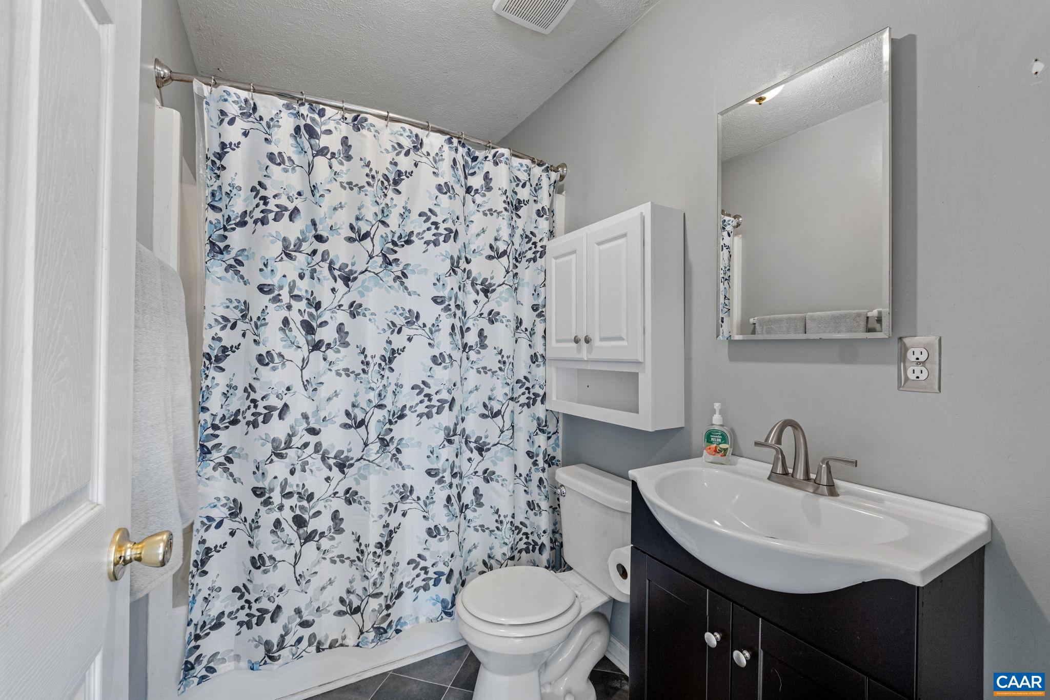 164 HOLMES RUN RD