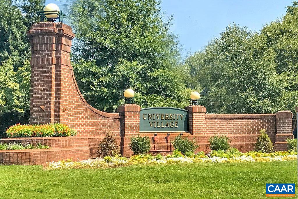 500 CRESTWOOD DR Unit: 2401
