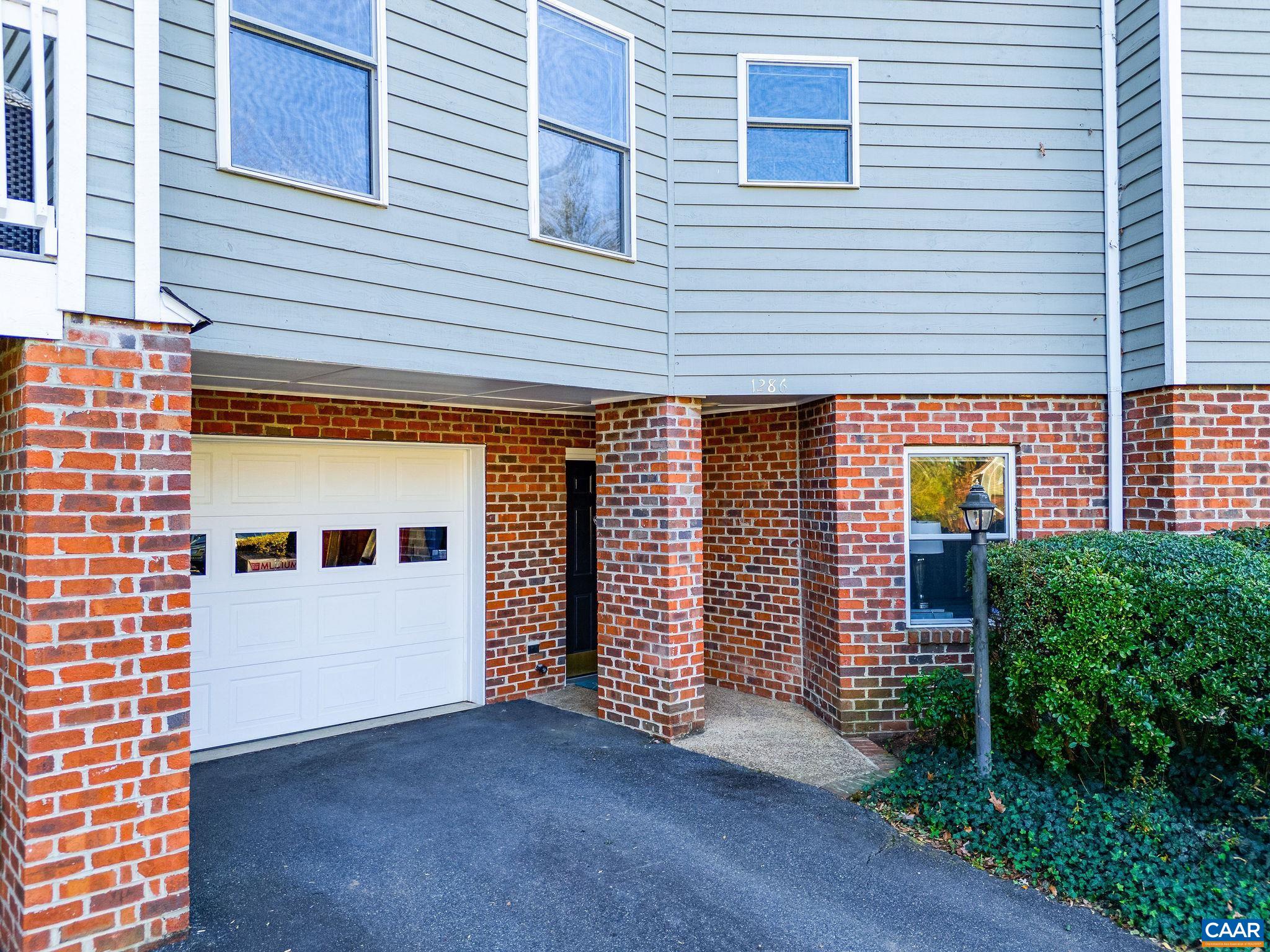 1286 CHATHAM RDG