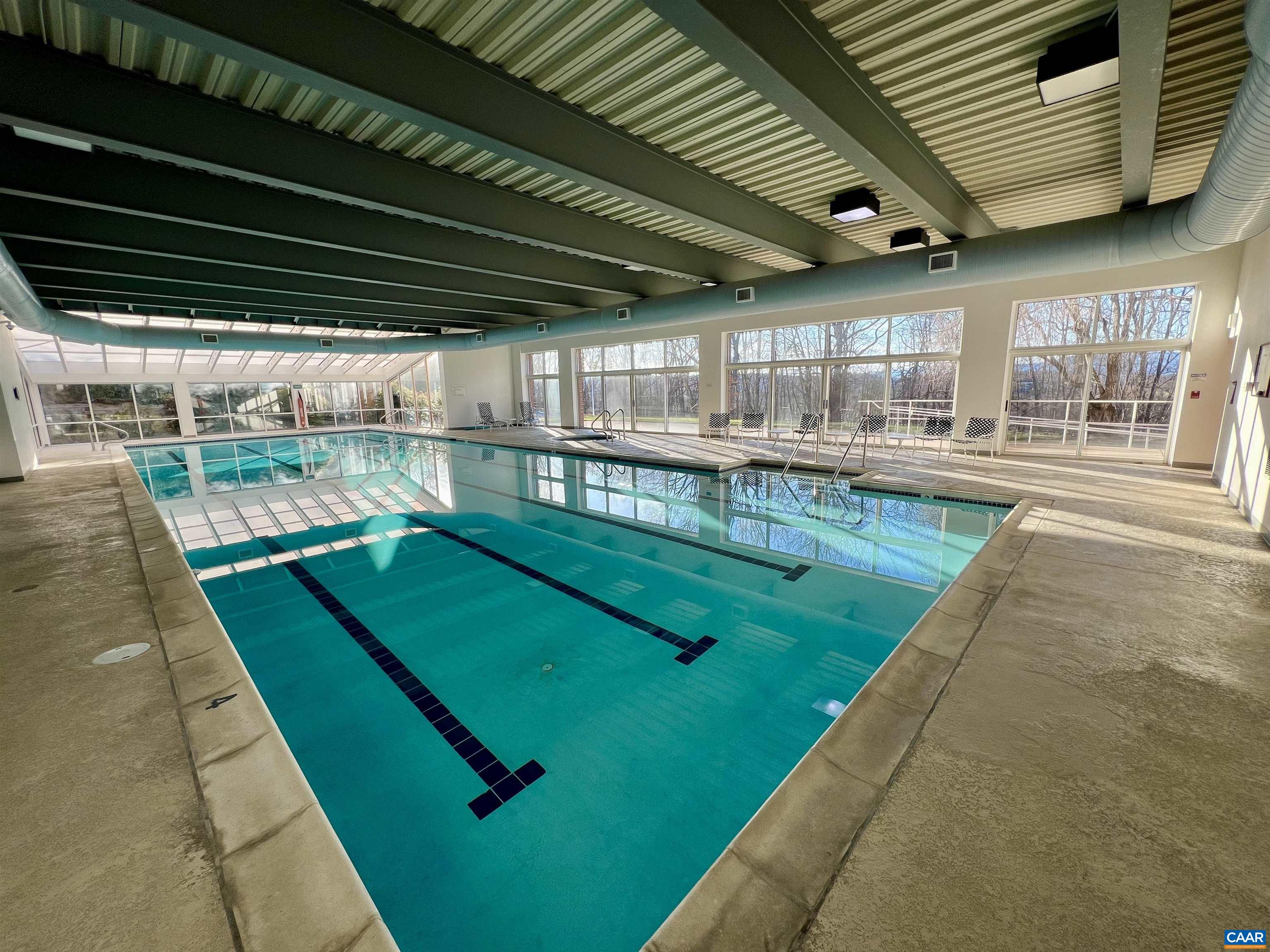 500 CRESTWOOD DR Unit: 1504