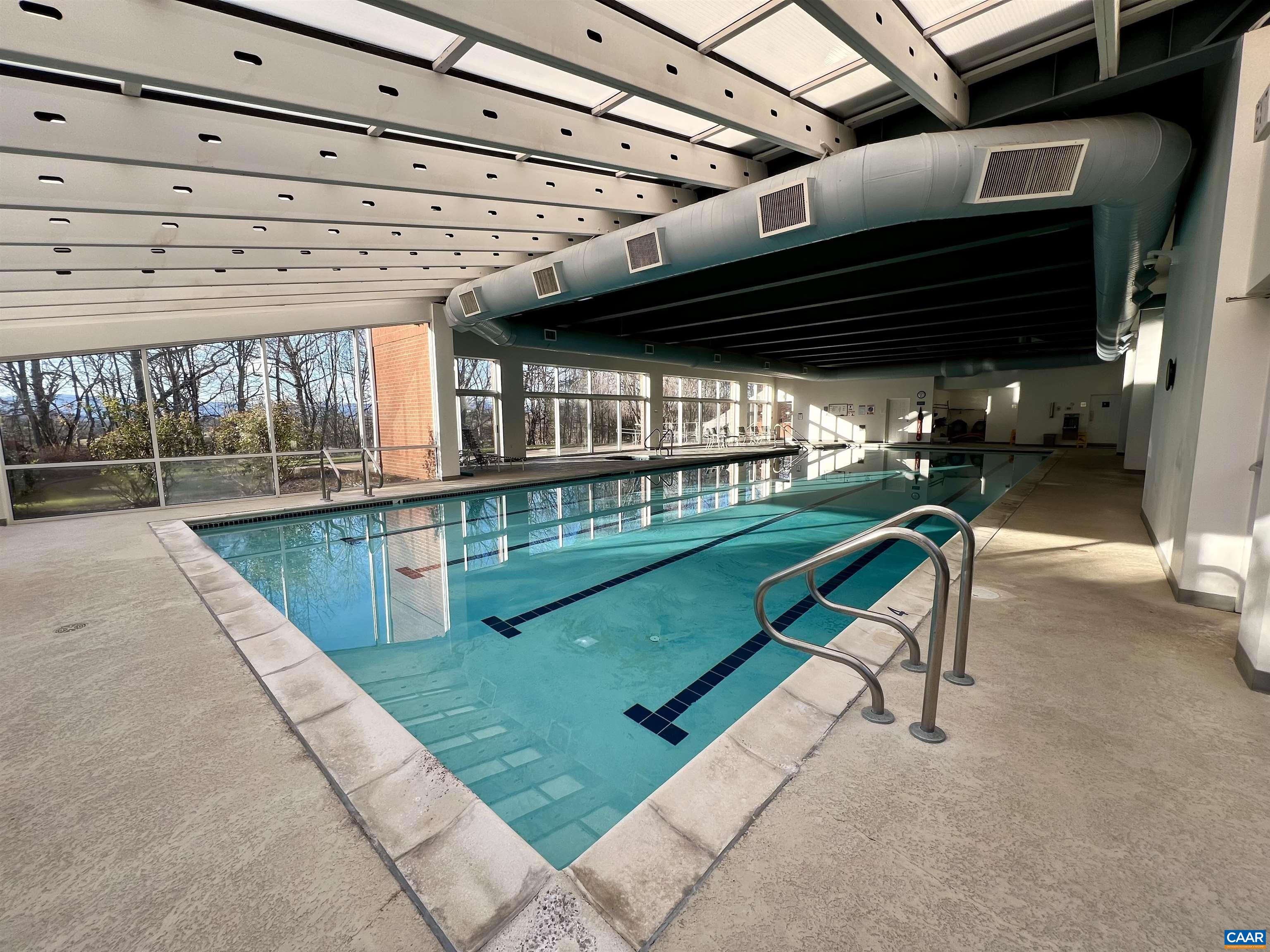 500 CRESTWOOD DR Unit: 1504