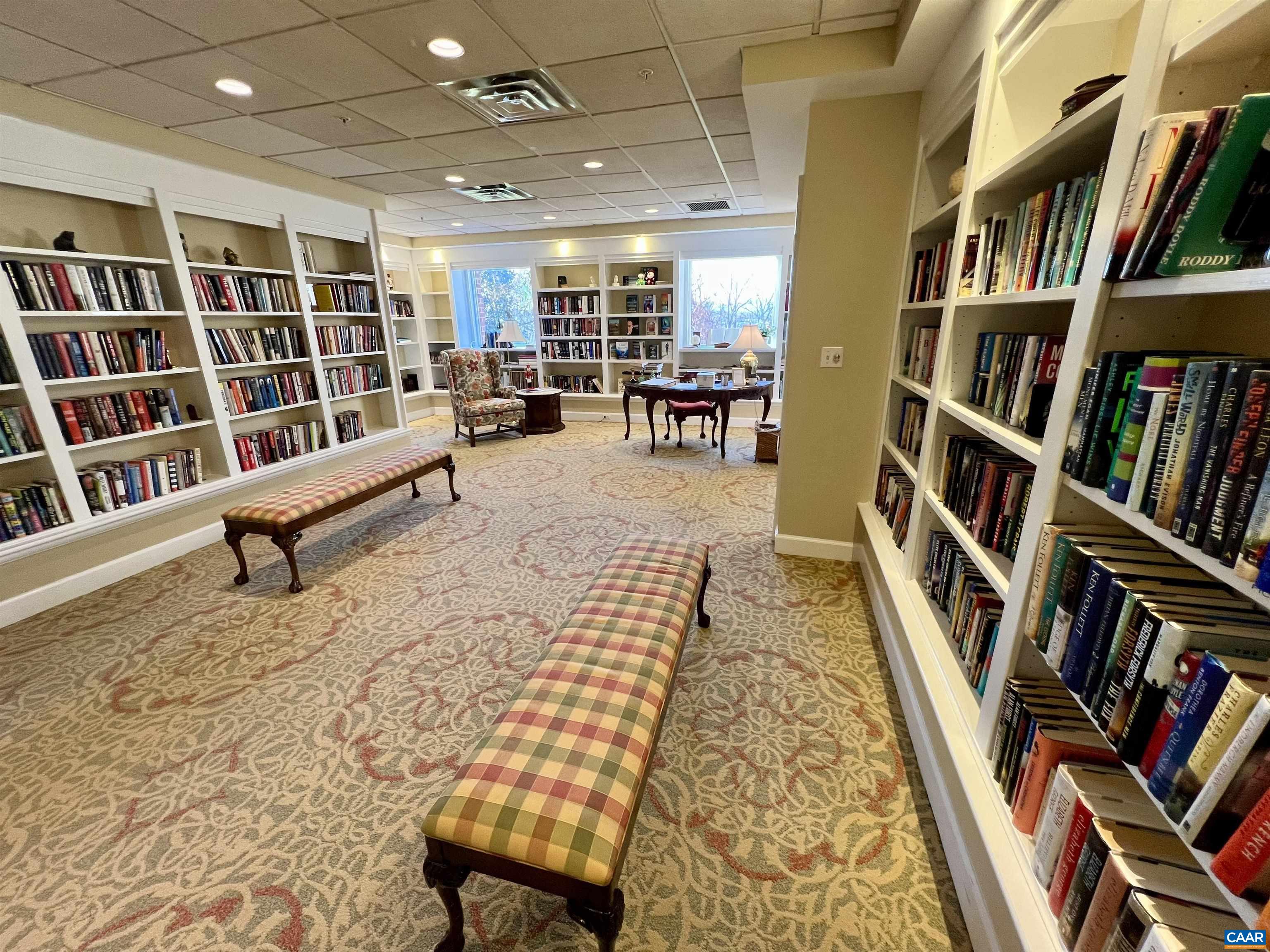 500 CRESTWOOD DR Unit: 1504