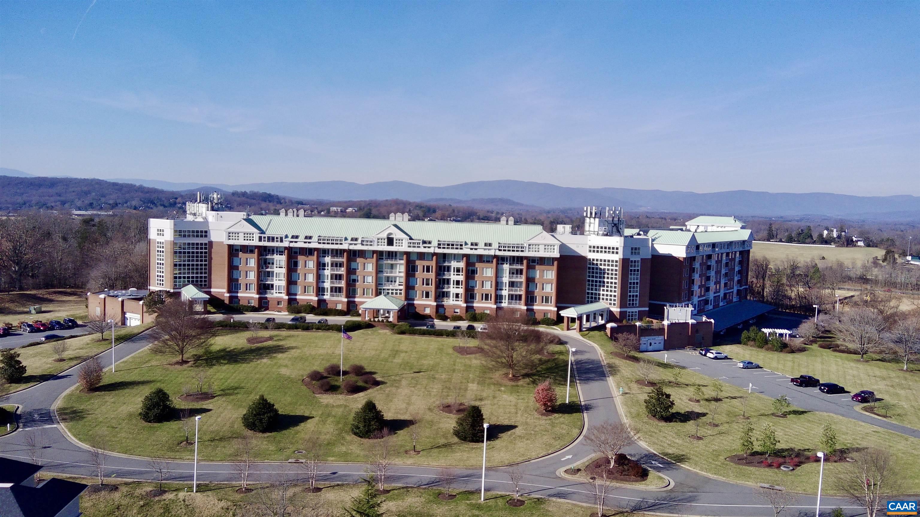 500 CRESTWOOD DR Unit: 1504