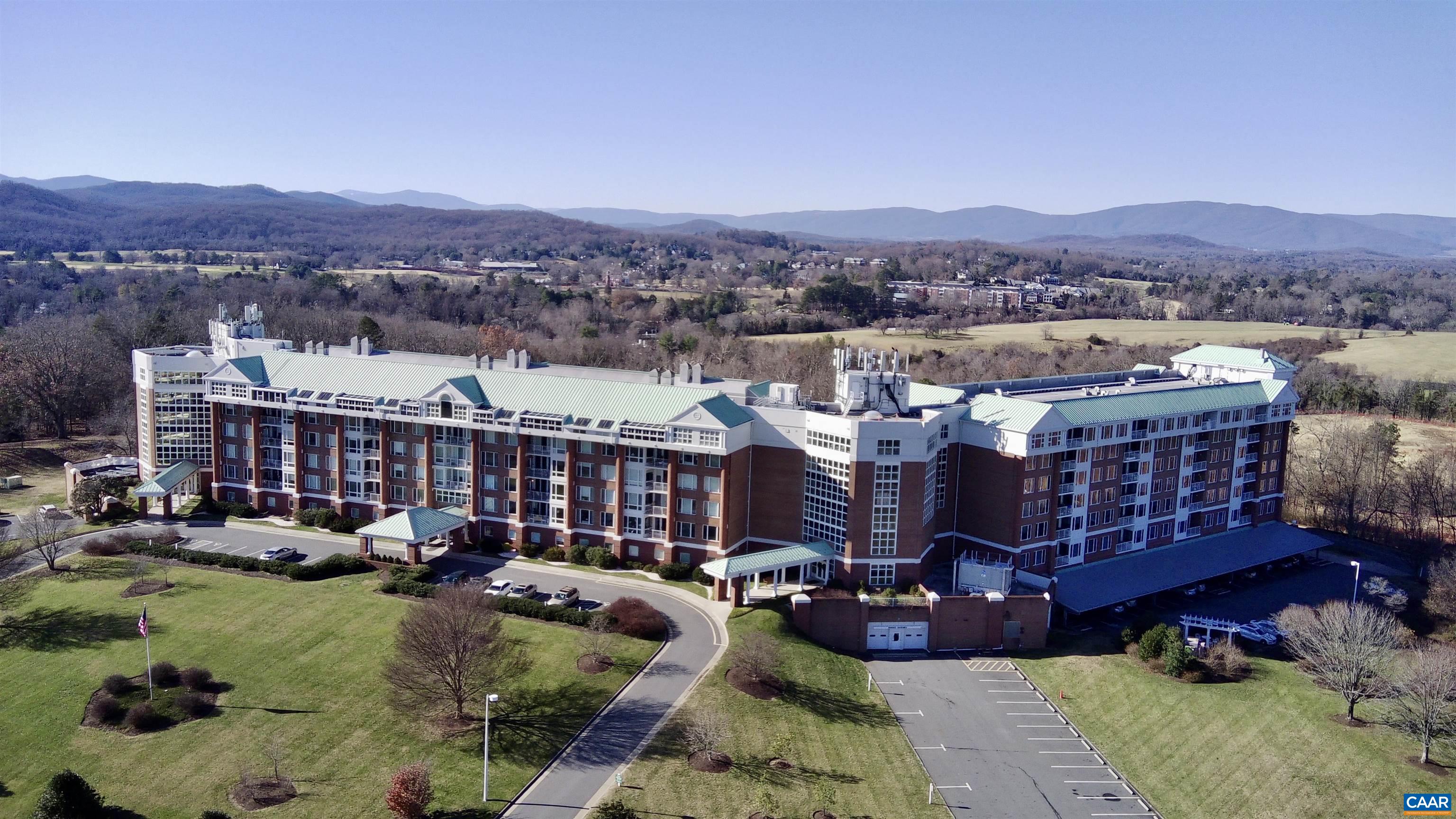 500 CRESTWOOD DR Unit: 1504