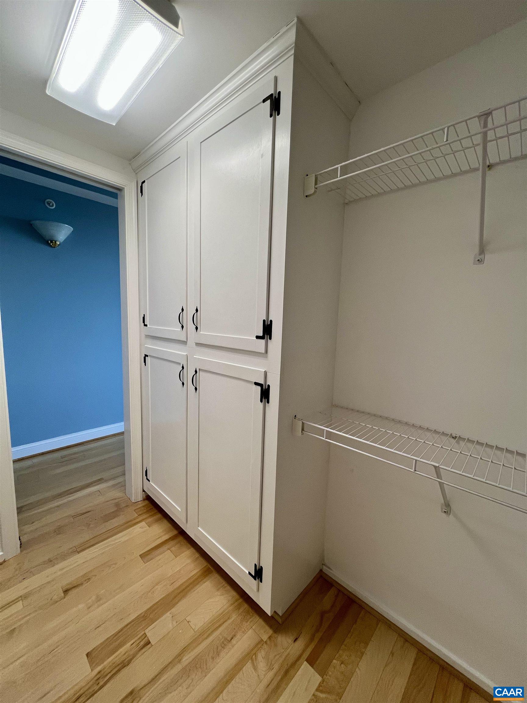 500 CRESTWOOD DR Unit: 1504