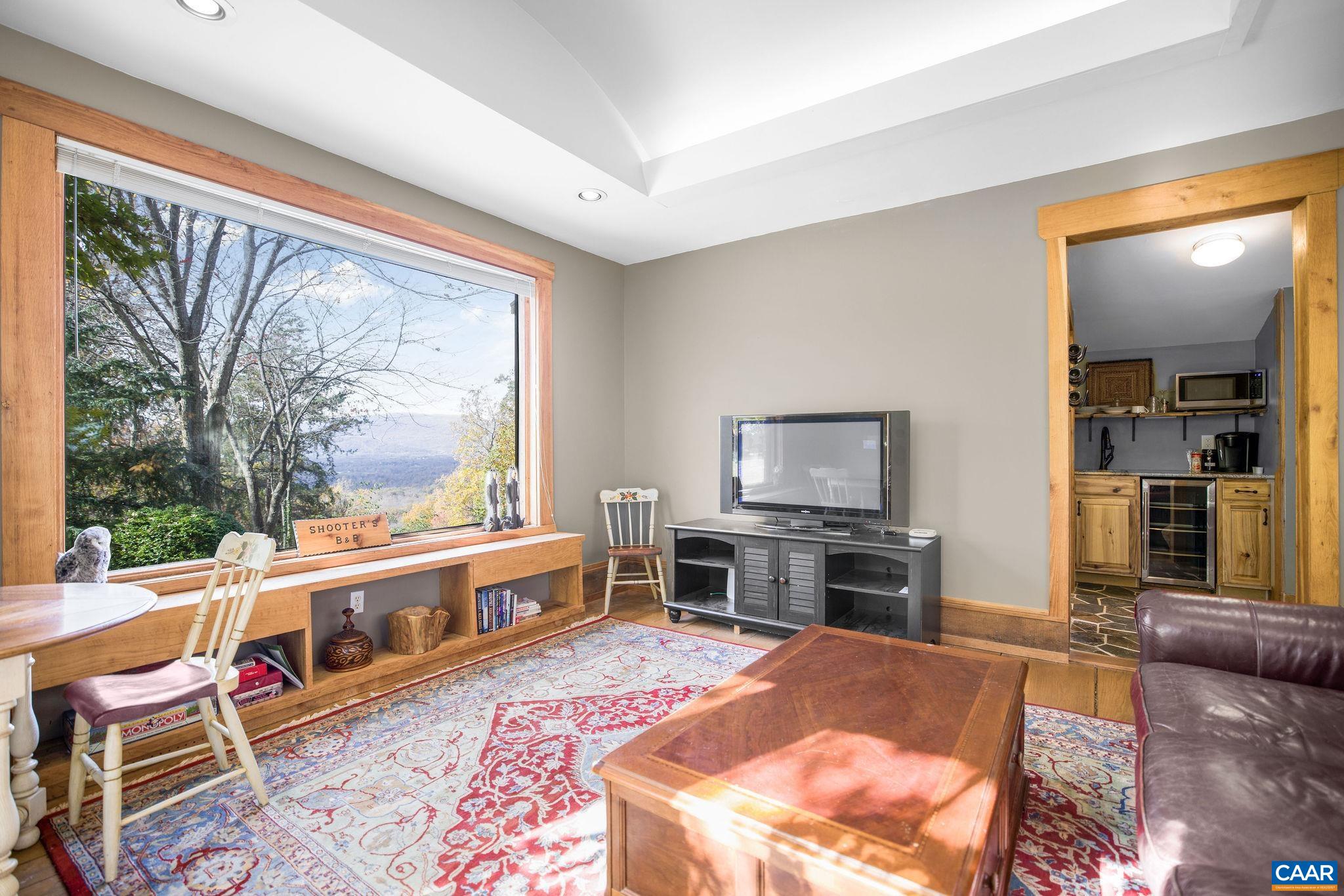 1248 TURNER MOUNTAIN RD