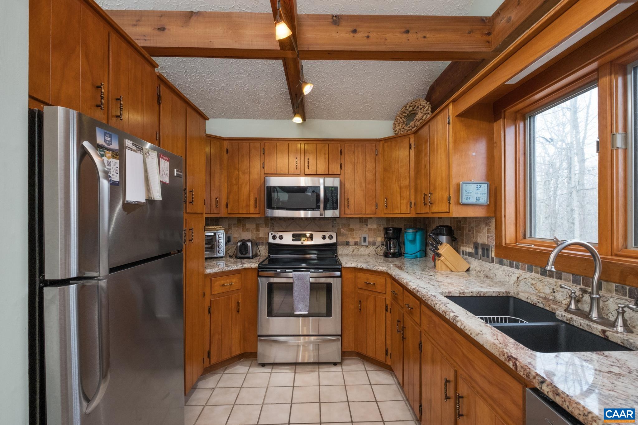 472 FAWN RIDGE DR