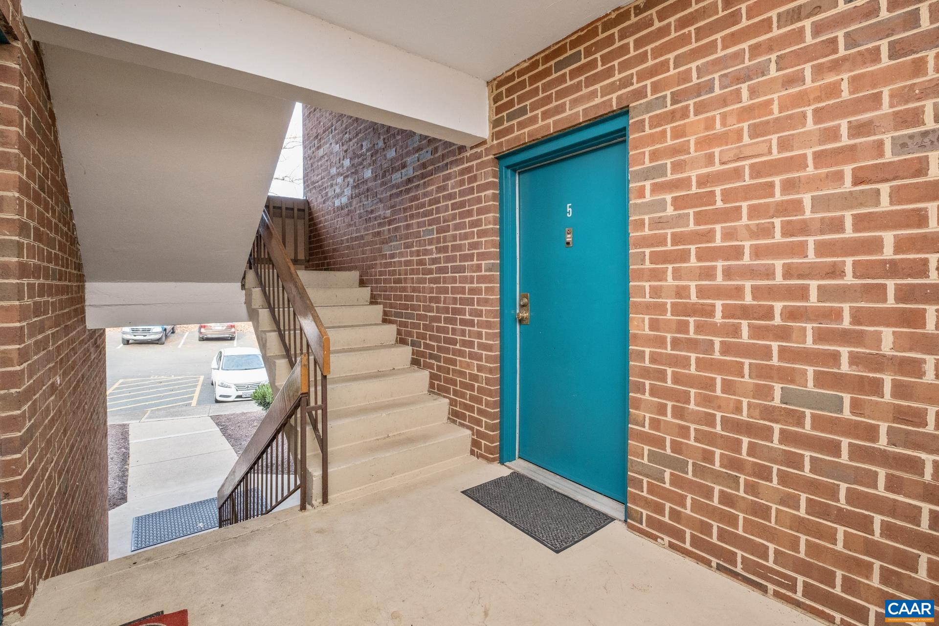 130 TURTLE CREEK RD Unit: 5