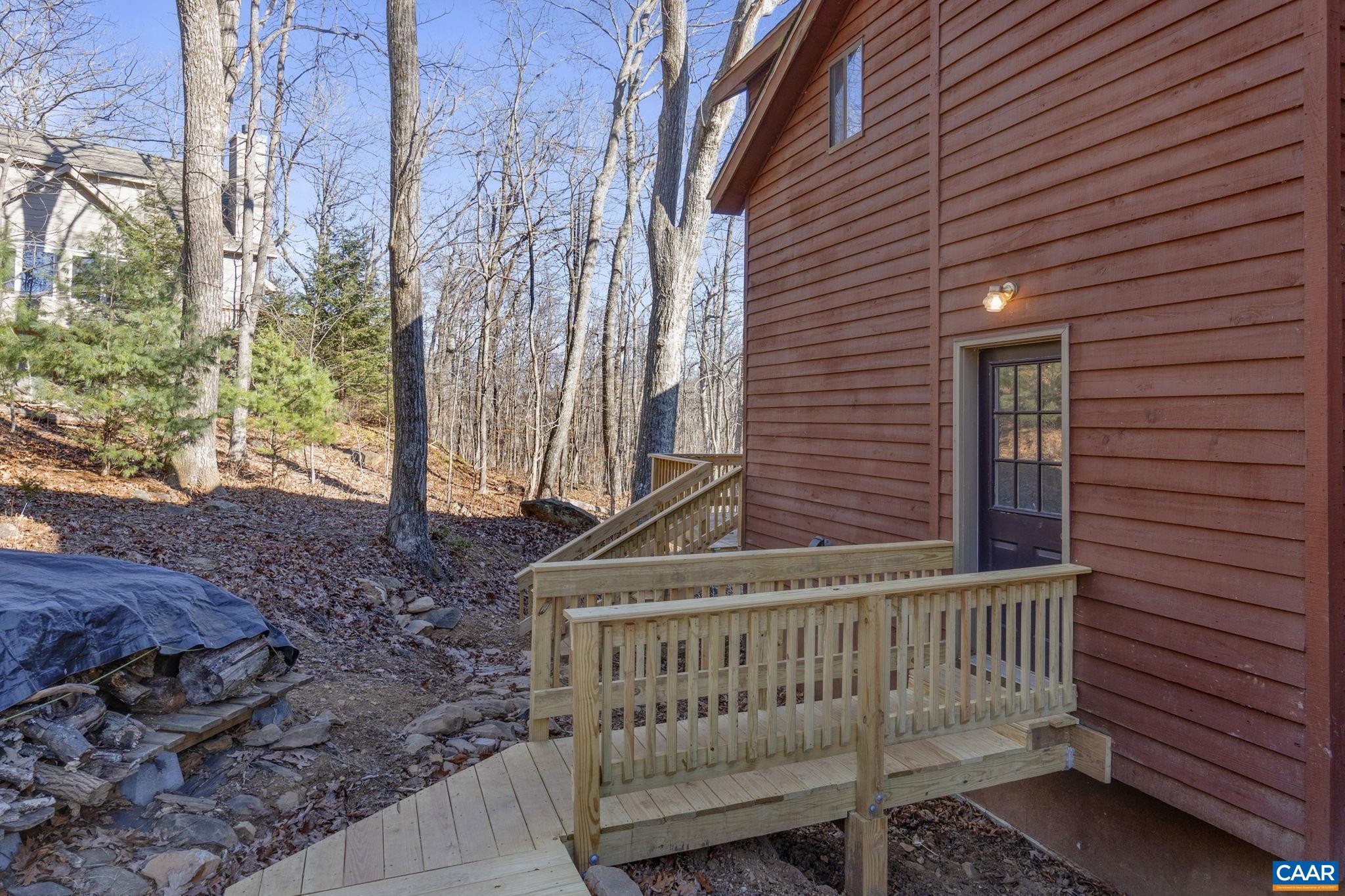 19 BLUE FLINT LN