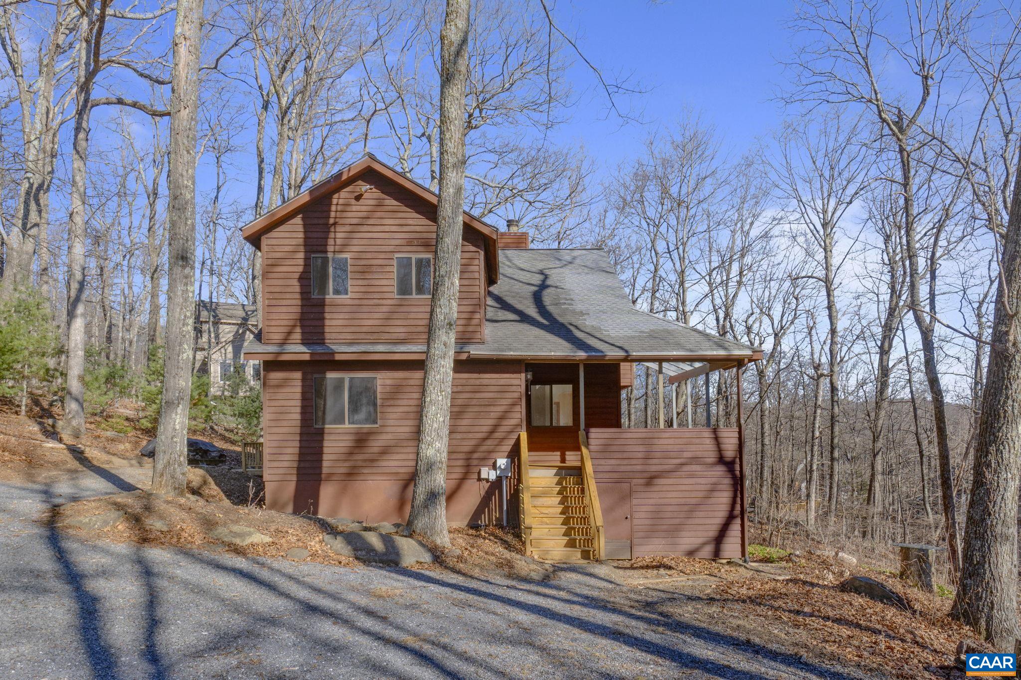 19 BLUE FLINT LN