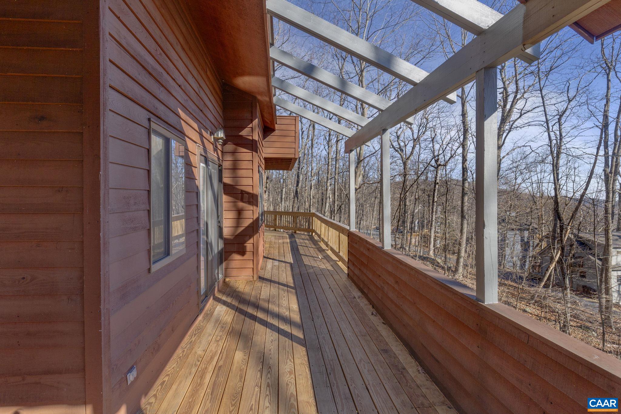 19 BLUE FLINT LN