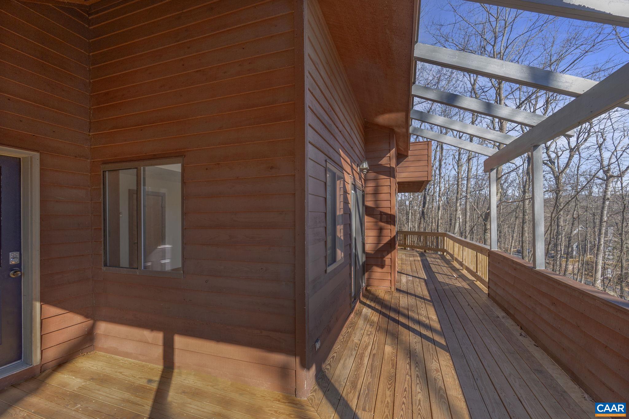 19 BLUE FLINT LN