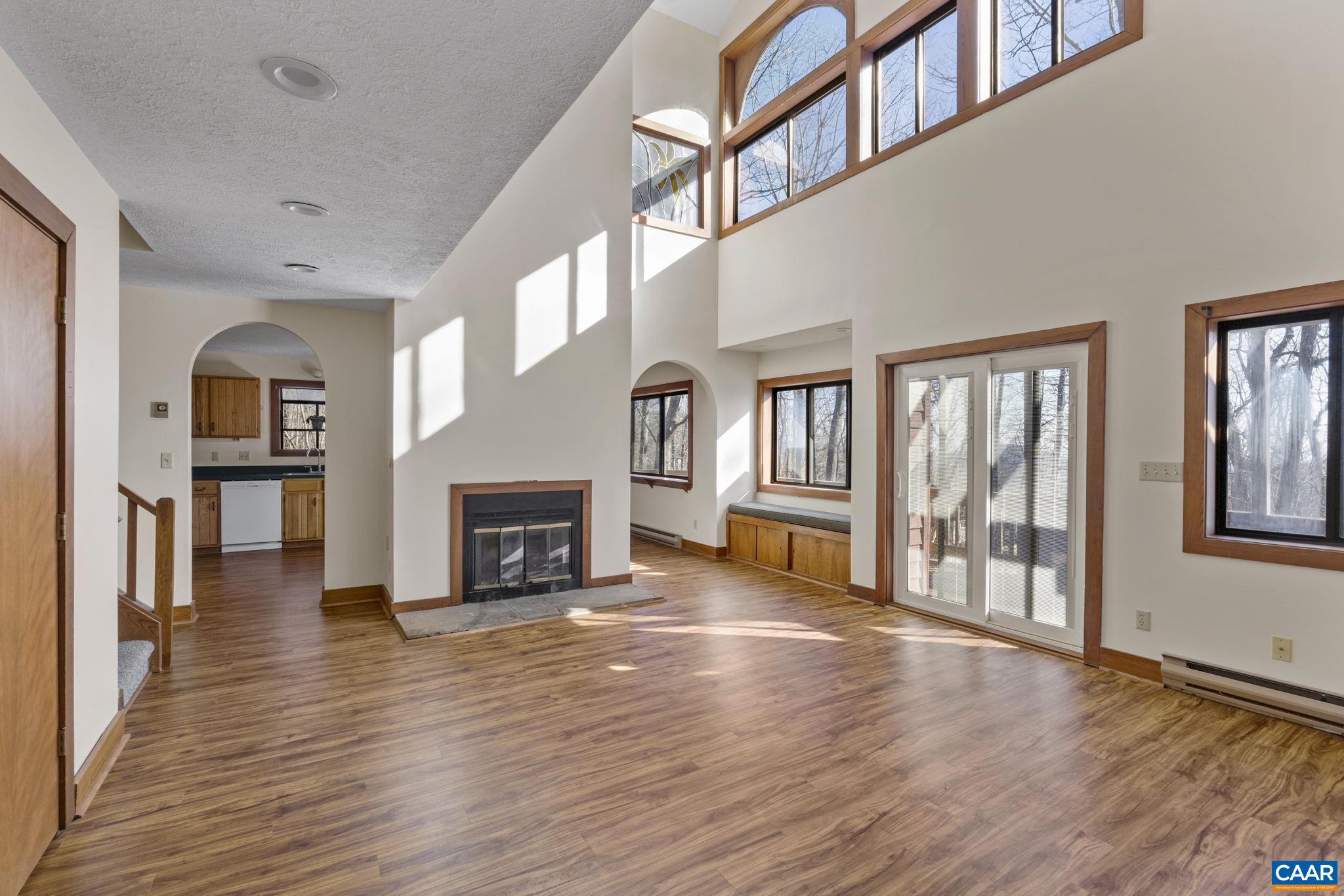 19 BLUE FLINT LN
