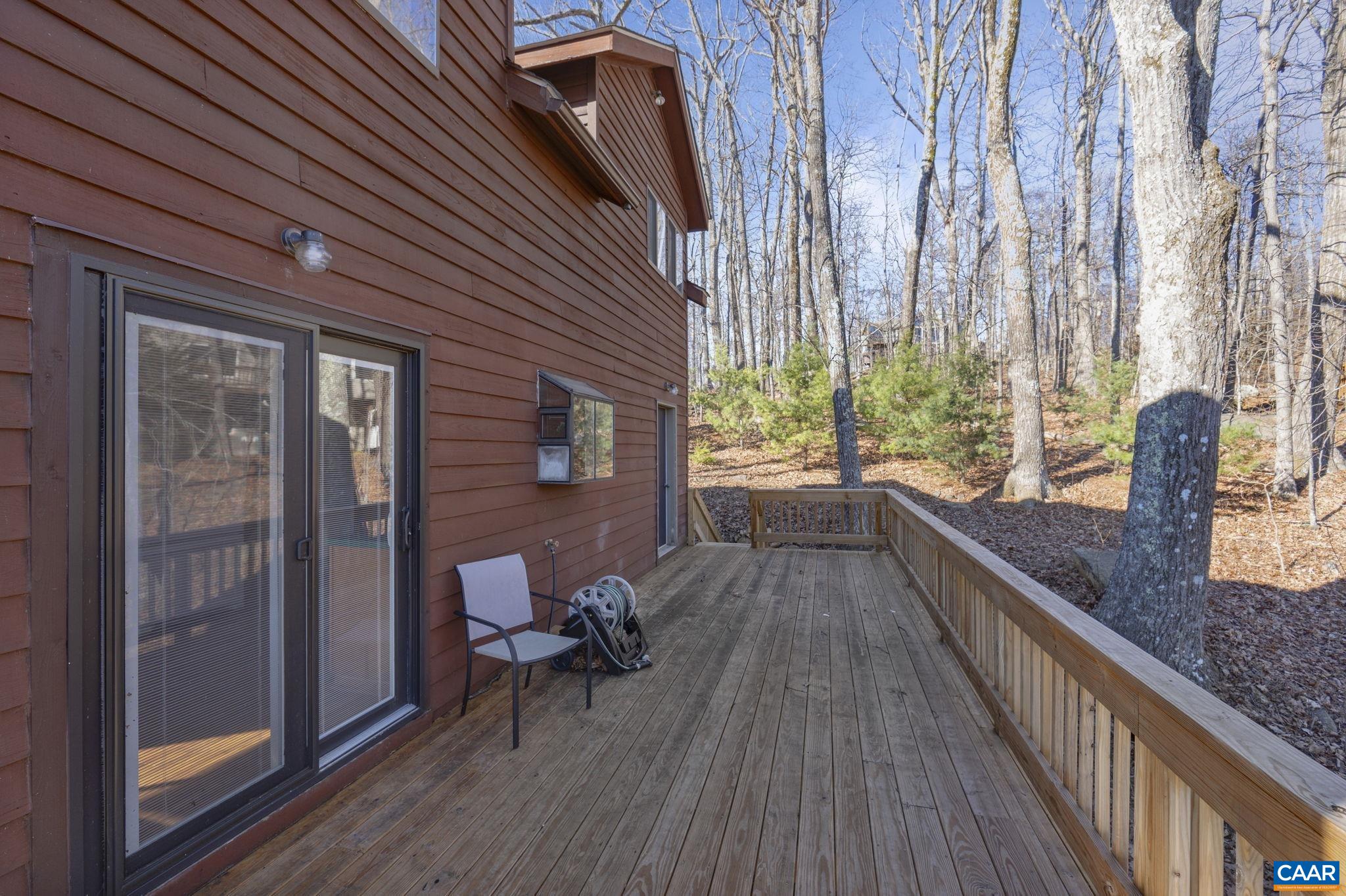 19 BLUE FLINT LN
