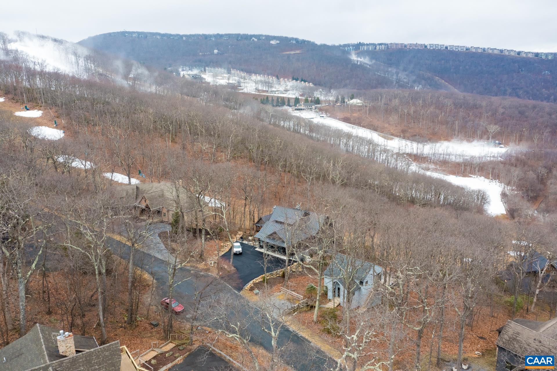 100 NORTH ROCK TREE LN