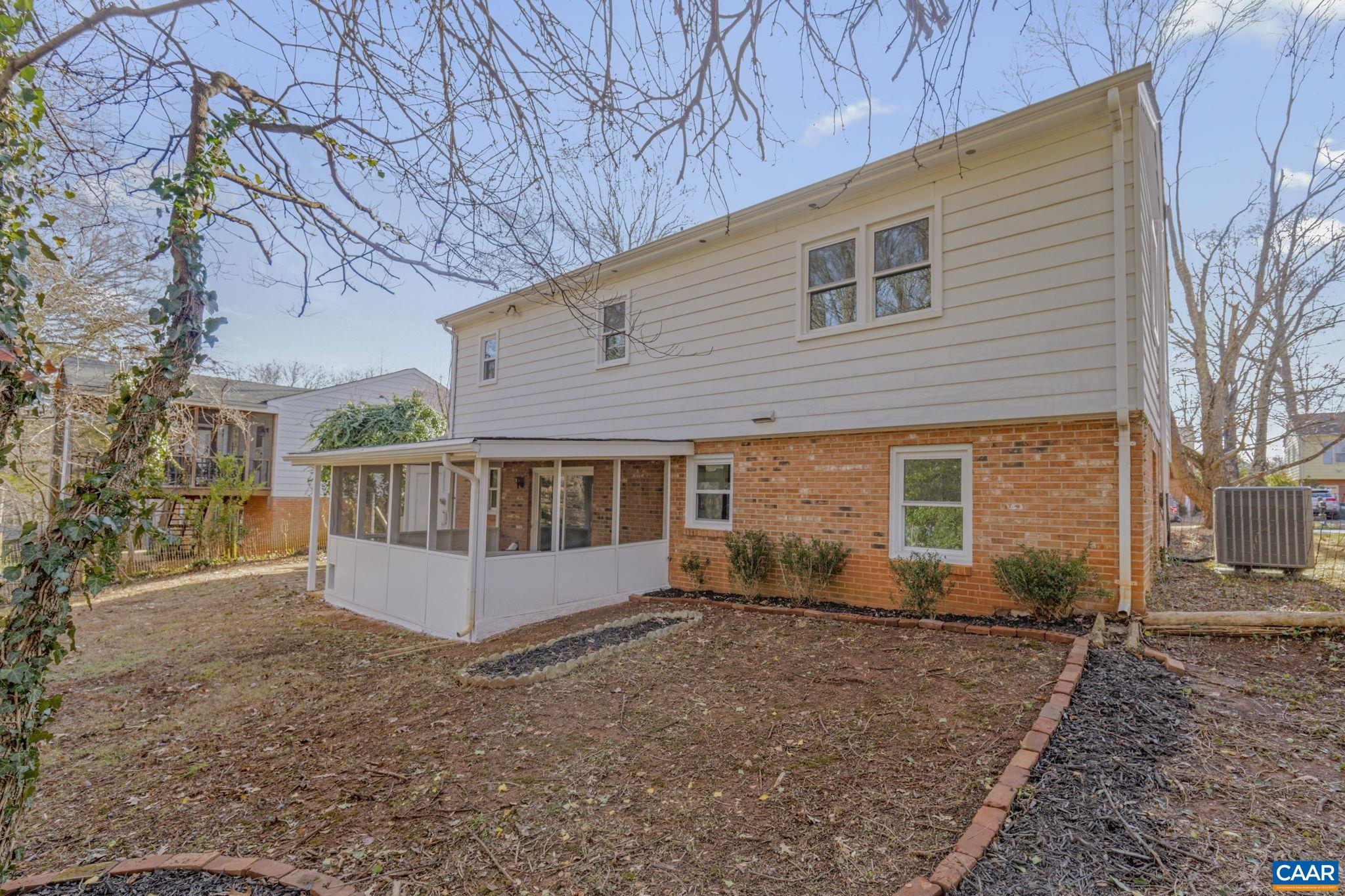 315 EASTBROOK DR