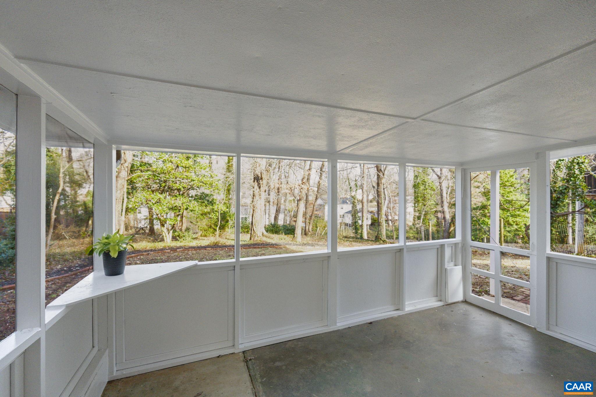 315 EASTBROOK DR