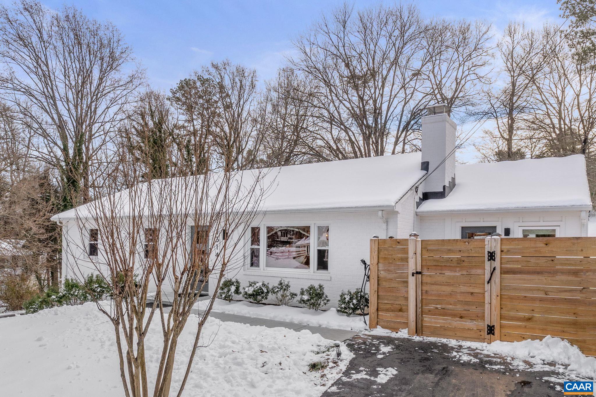 1314 KENWOOD LN