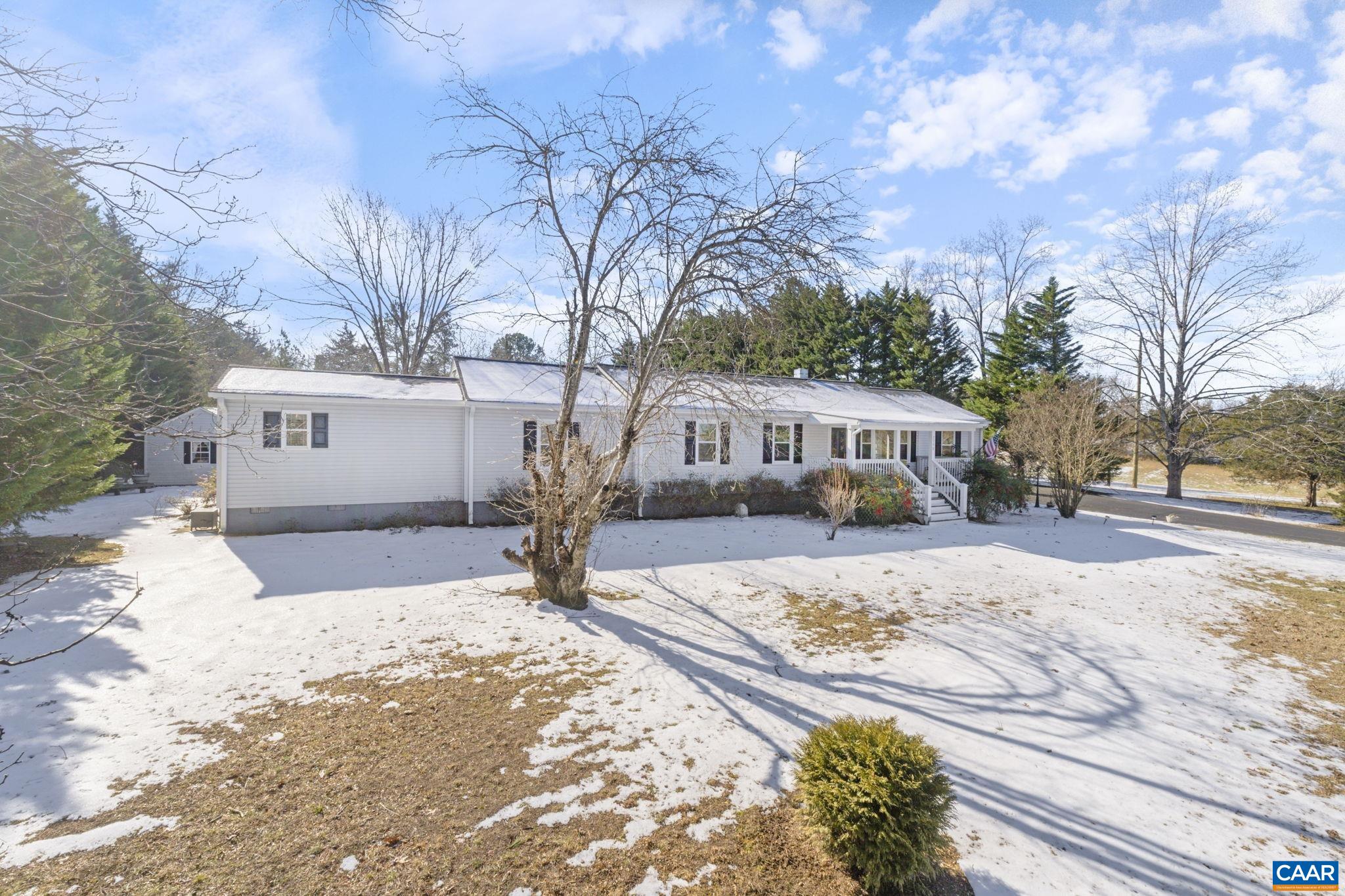2798 W RIVER RD