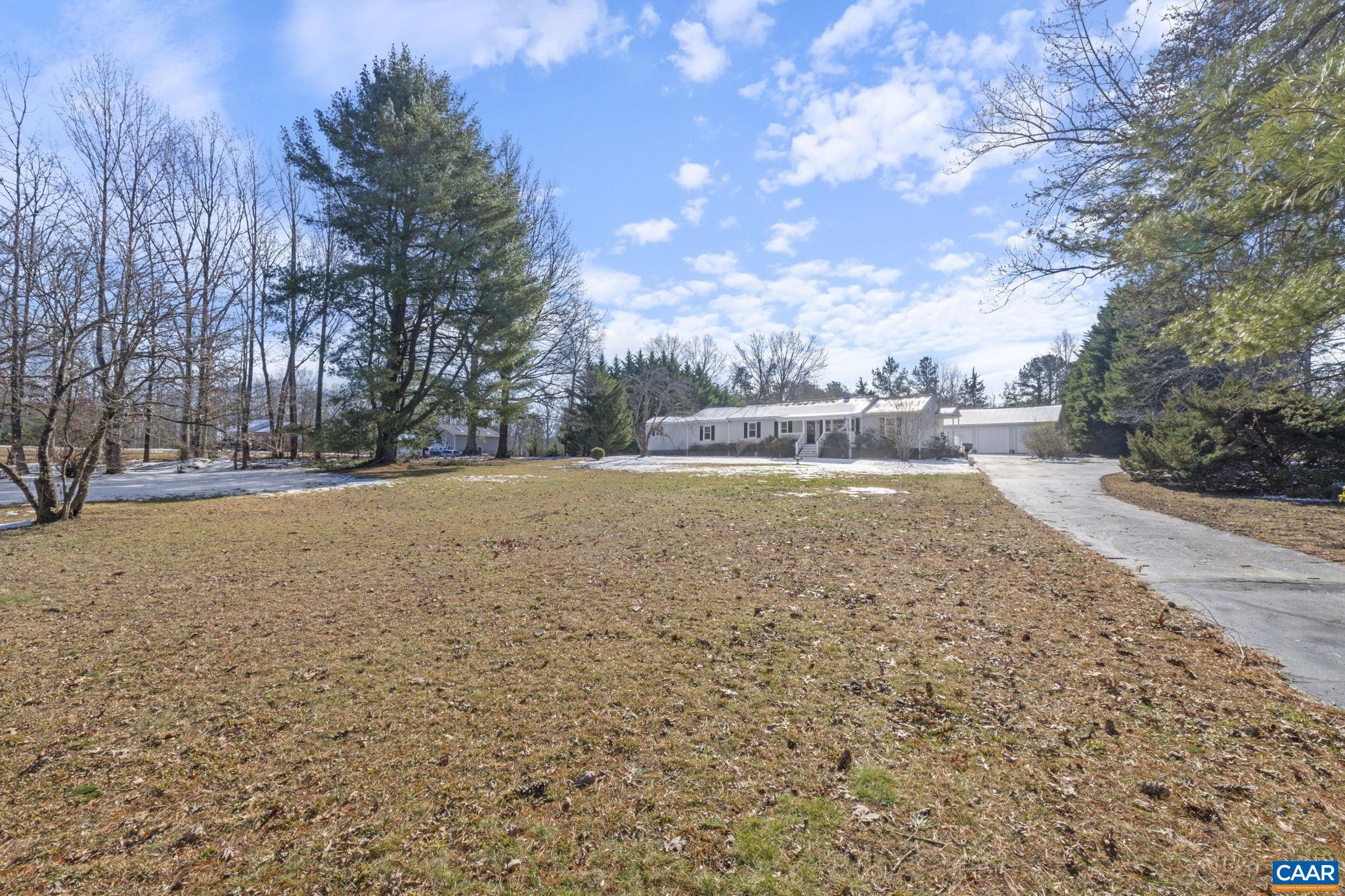 2798 W RIVER RD