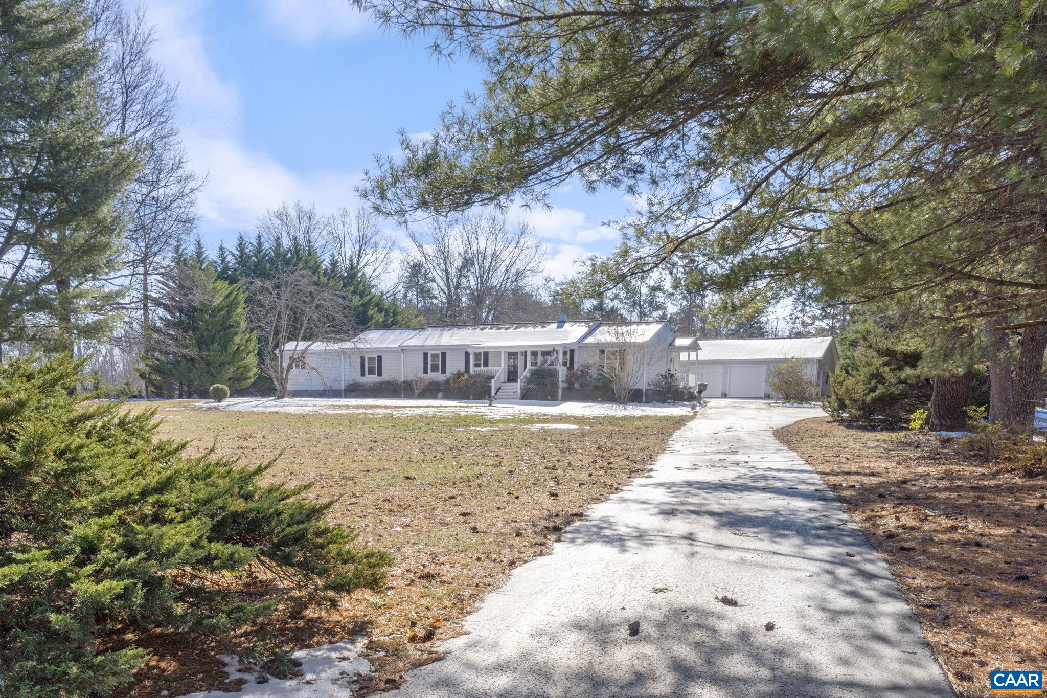 2798 W RIVER RD