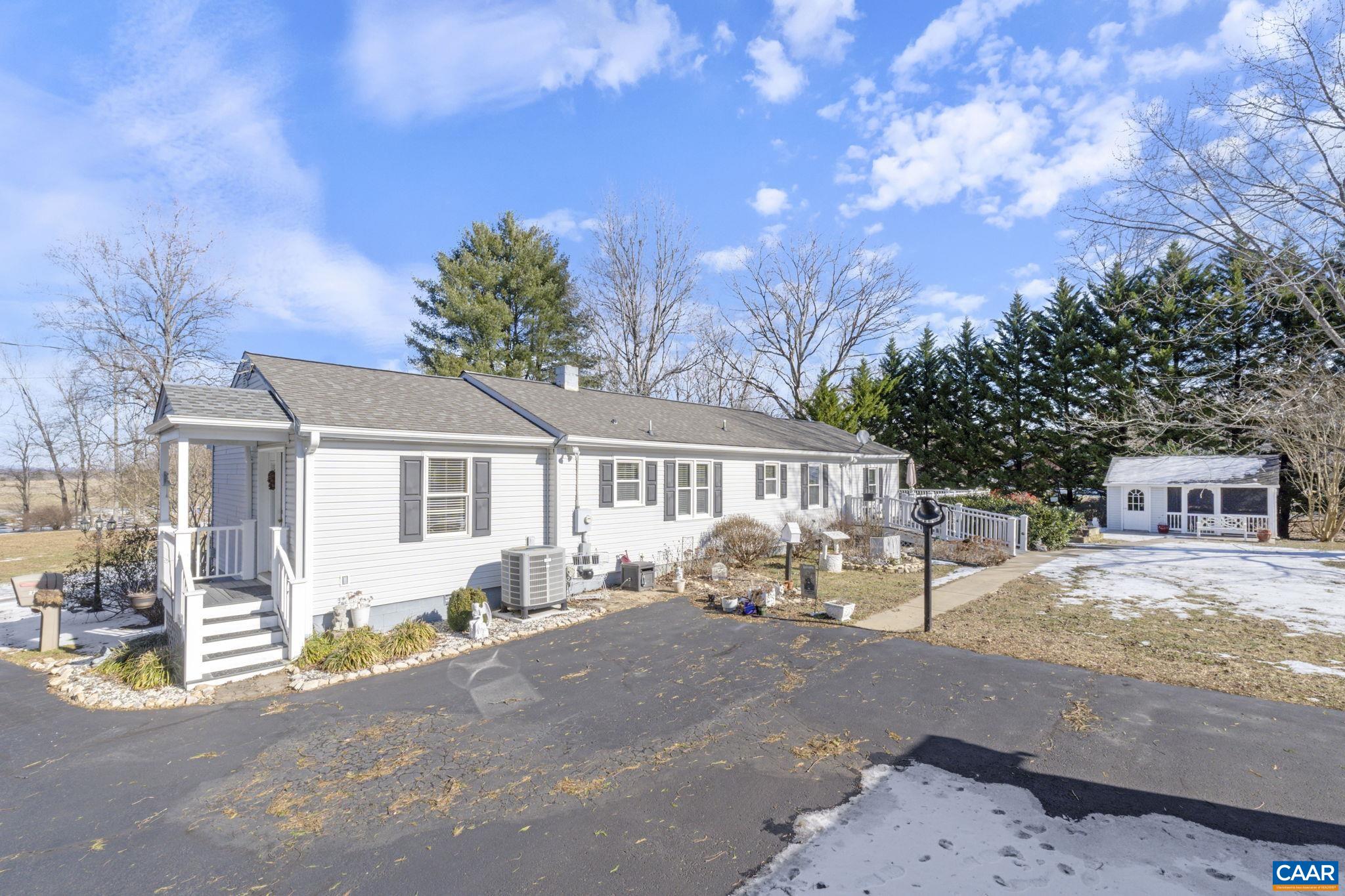 2798 W RIVER RD