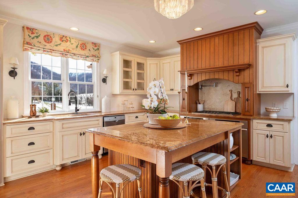 3505 ROCKS MILL LN