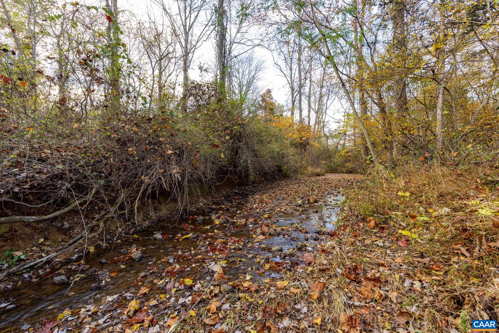 2395 MOUNTAIN BROOK DR