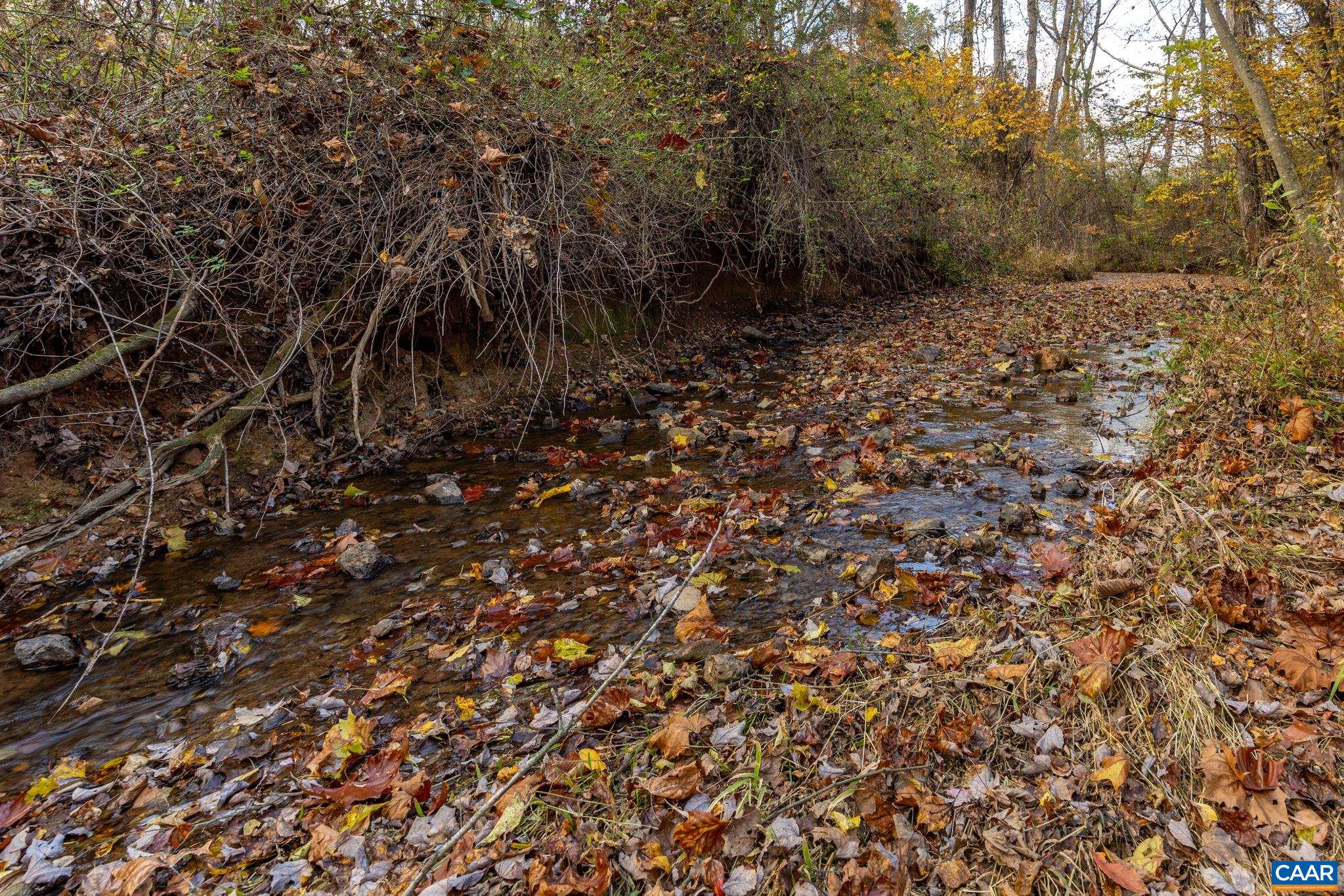 2395 MOUNTAIN BROOK DR