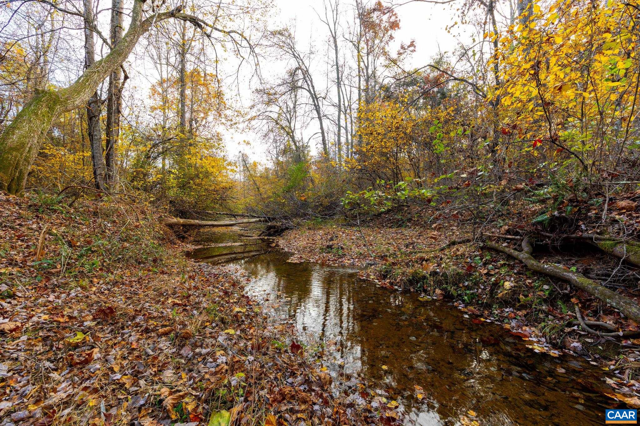 2395 MOUNTAIN BROOK DR