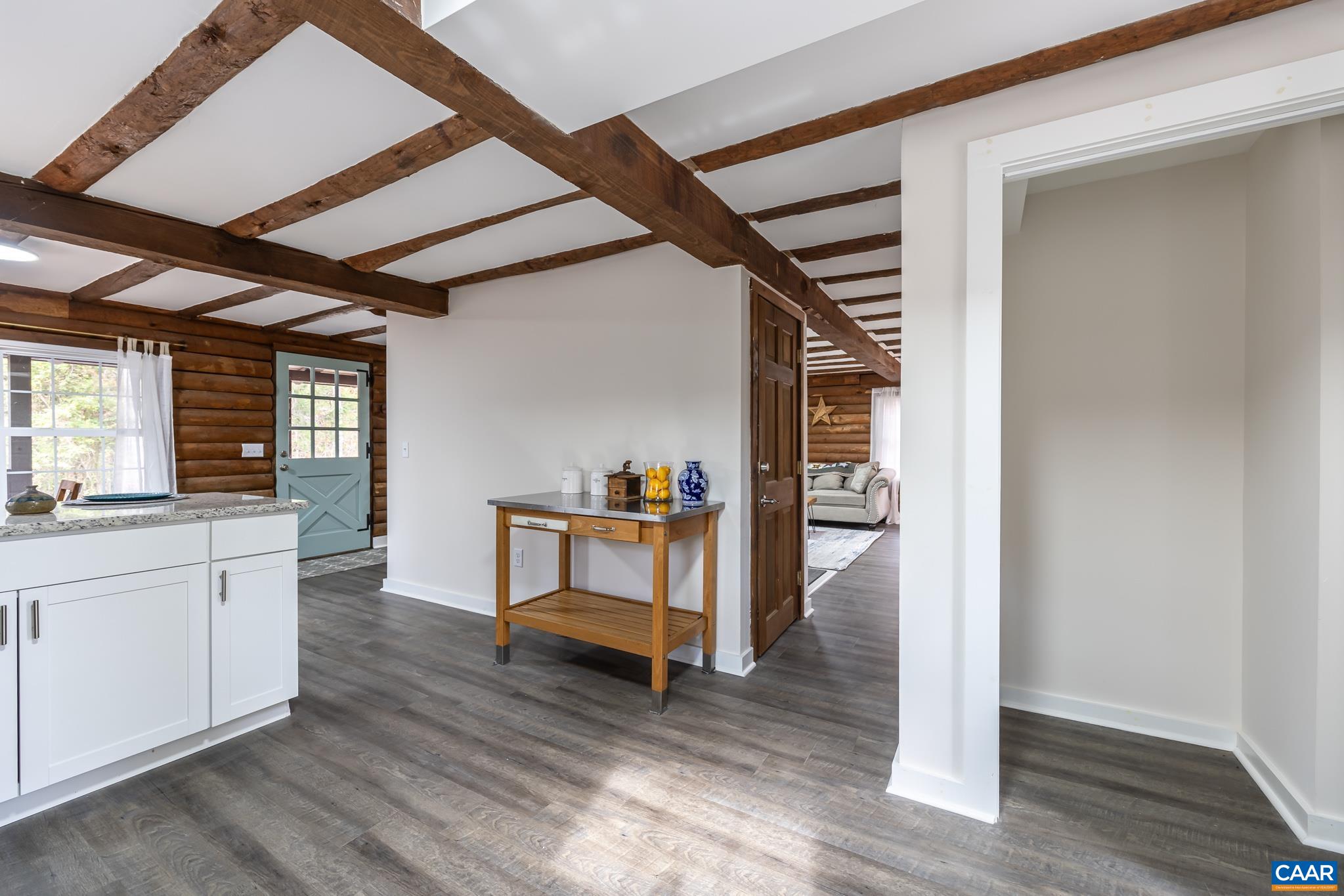 2395 MOUNTAIN BROOK DR