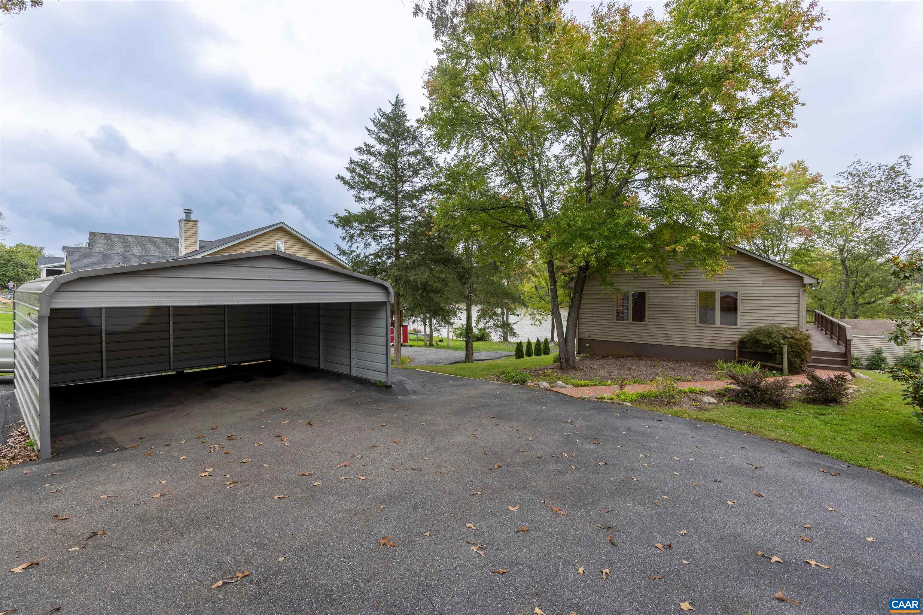763 WESTWOOD RD