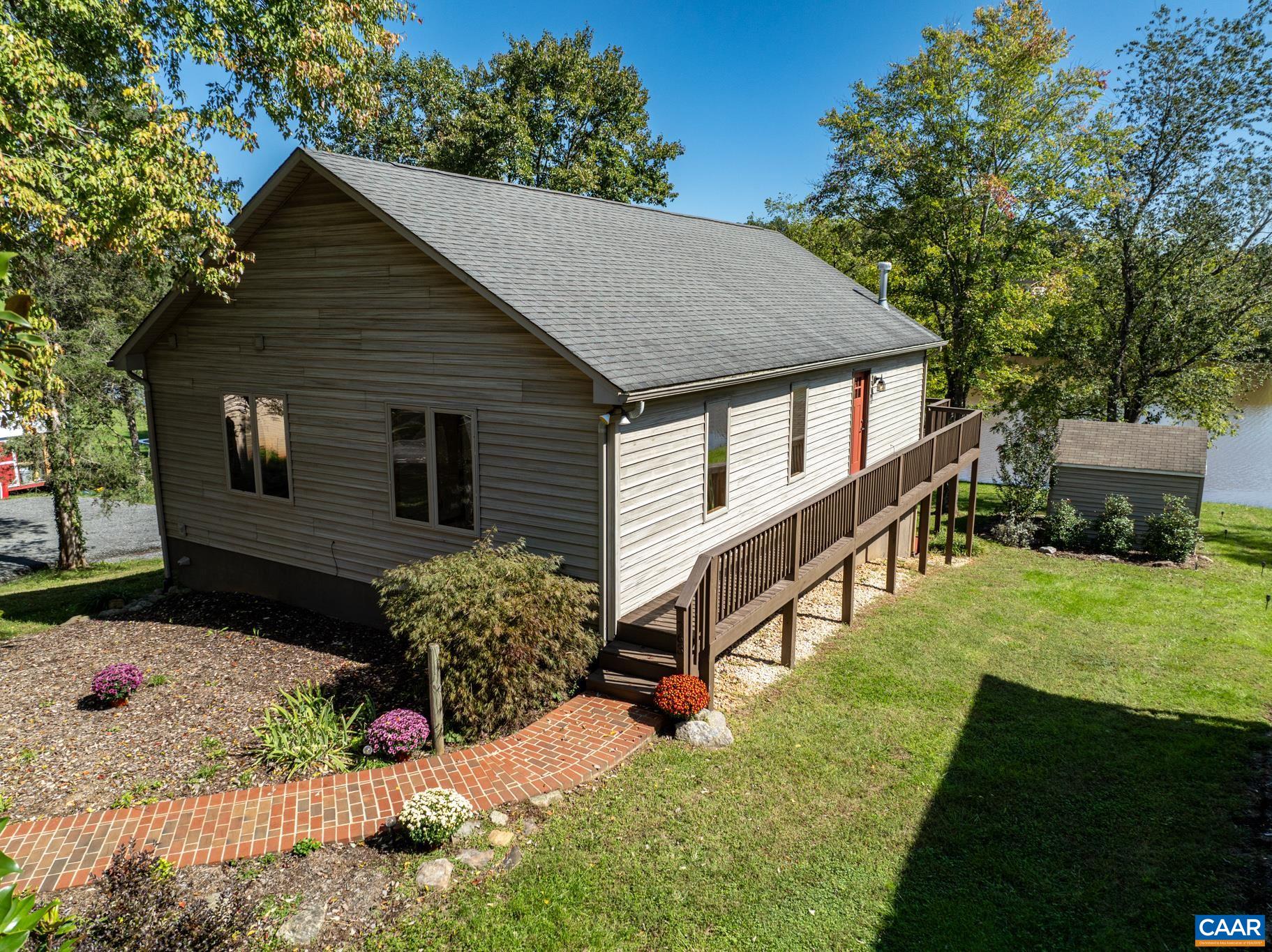 763 WESTWOOD RD