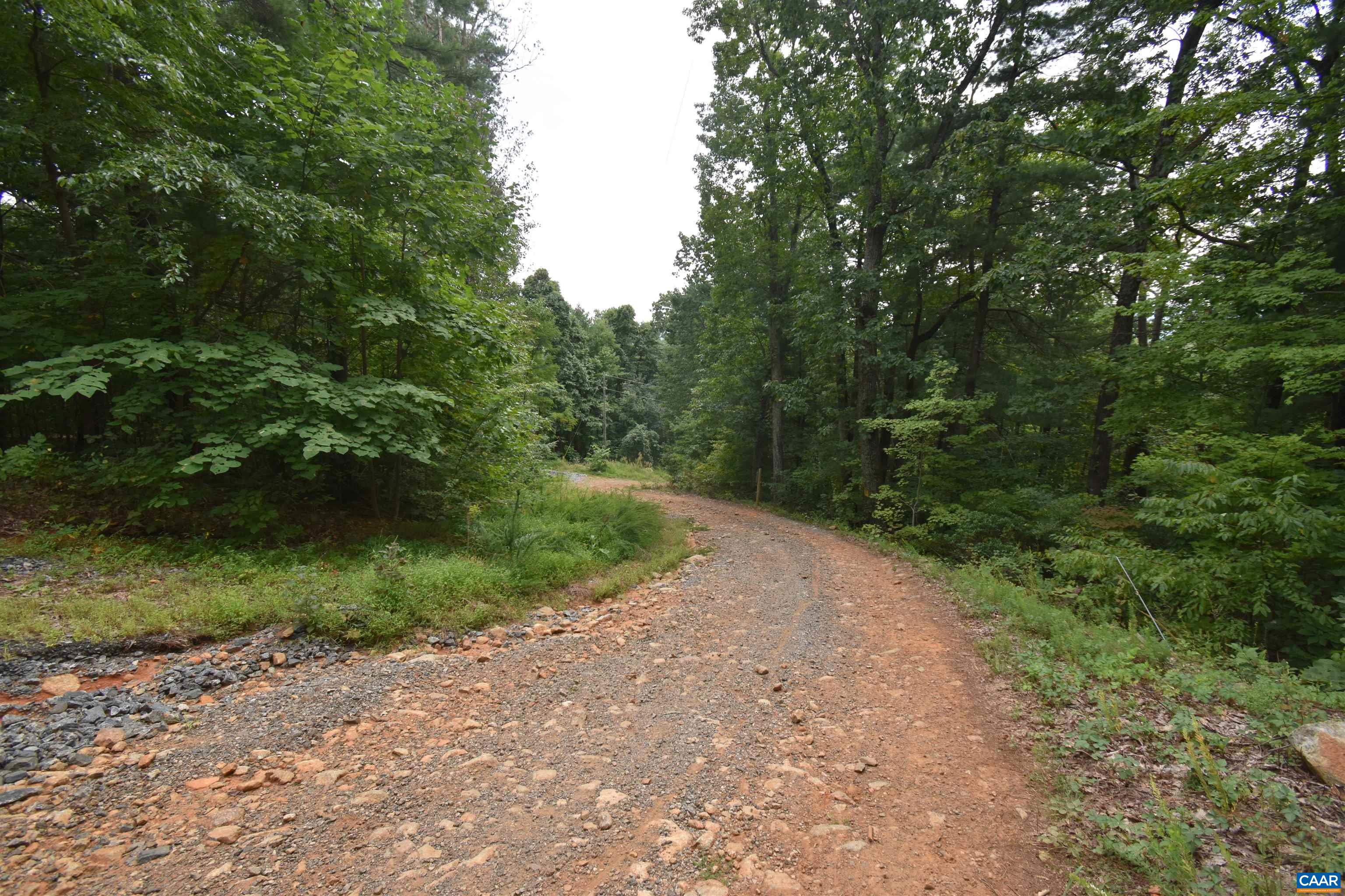 12 OLD MOUNTAIN RD