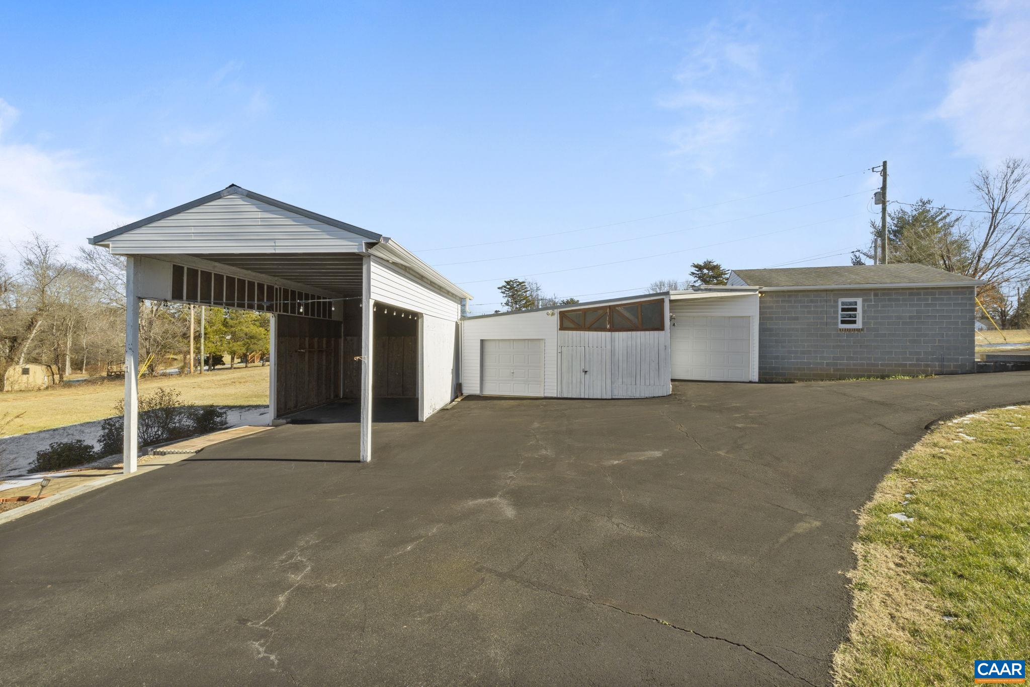 2760 THOMAS JEFFERSON PKWY