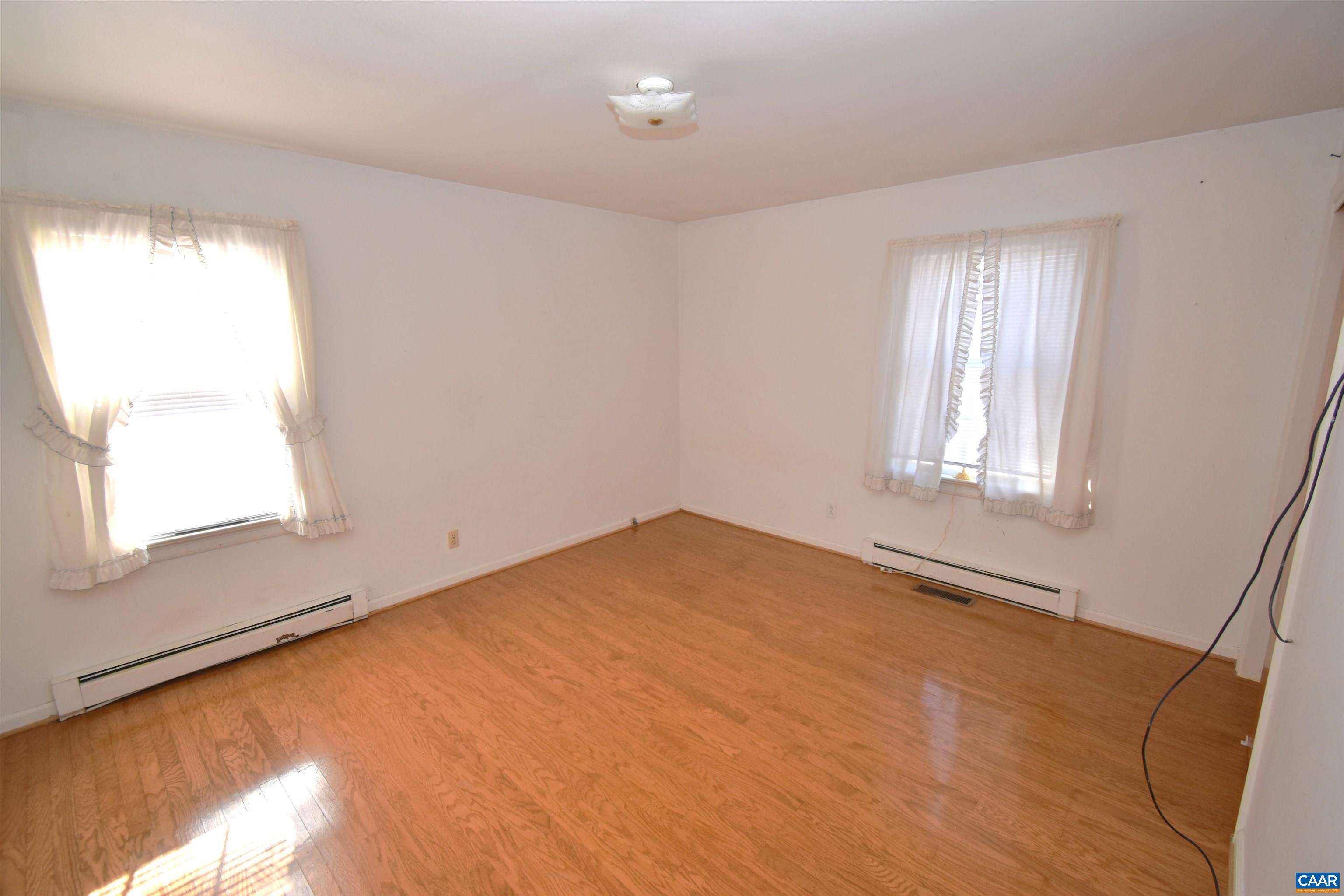 105 DEERWOOD DR