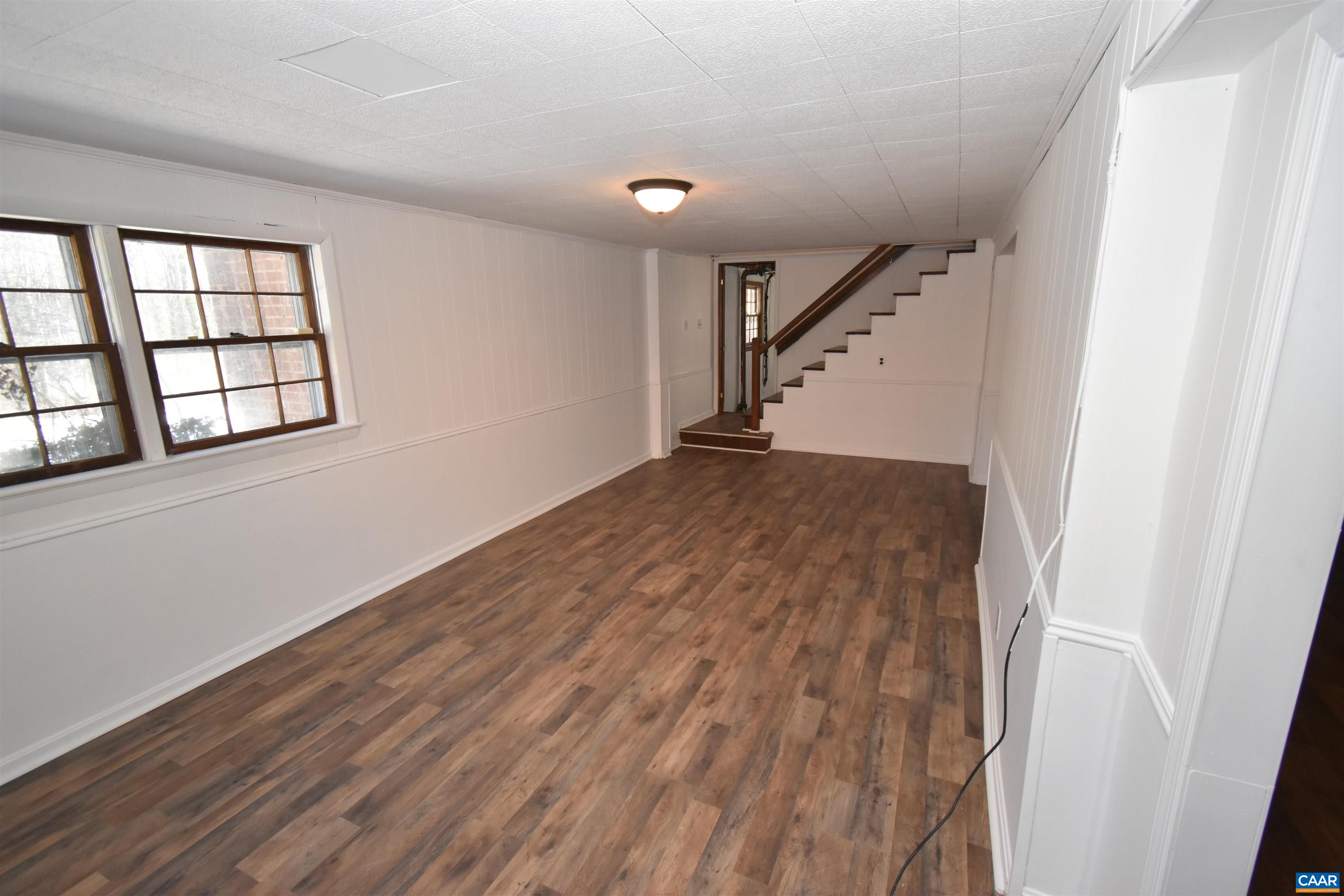 105 DEERWOOD DR
