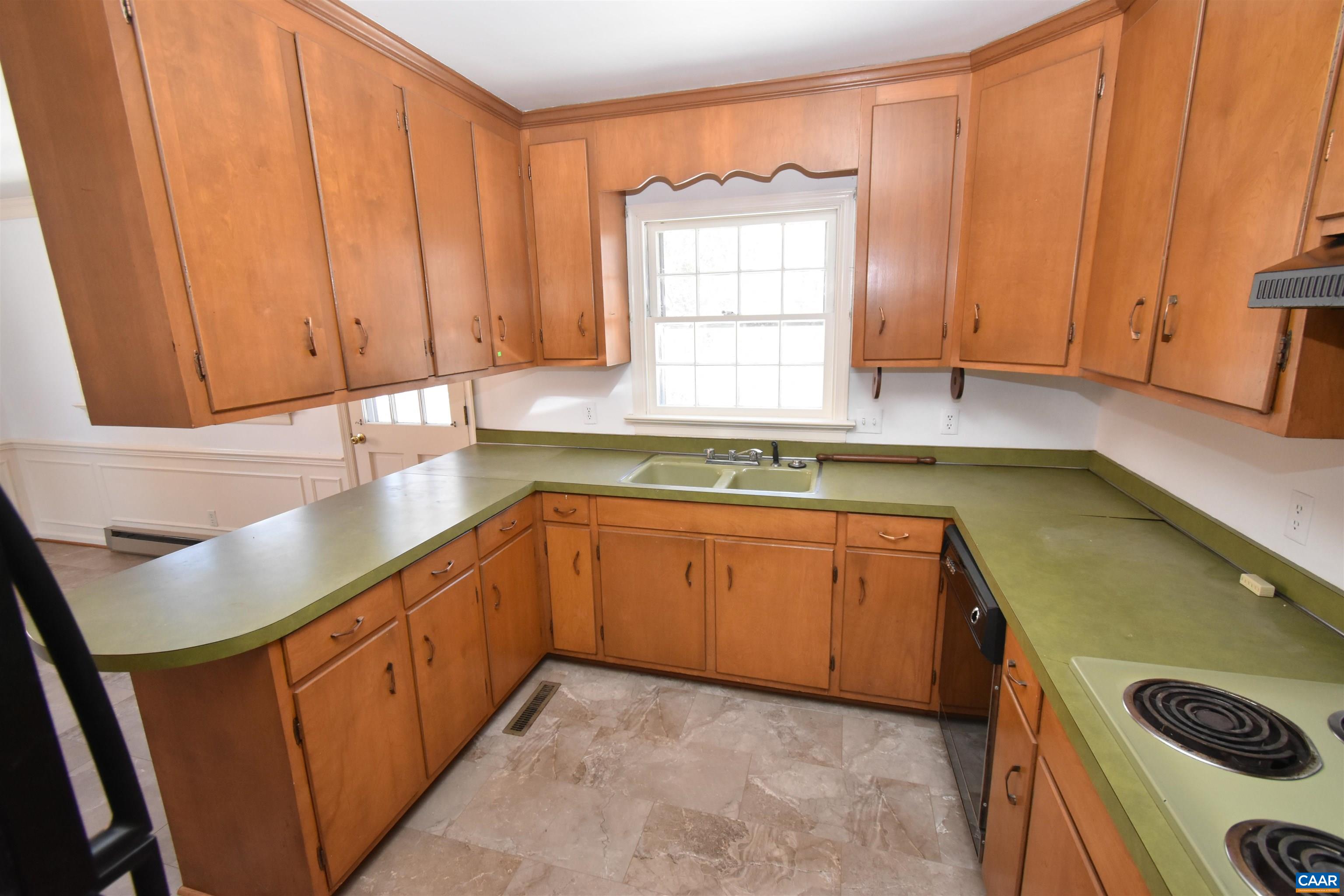105 DEERWOOD DR
